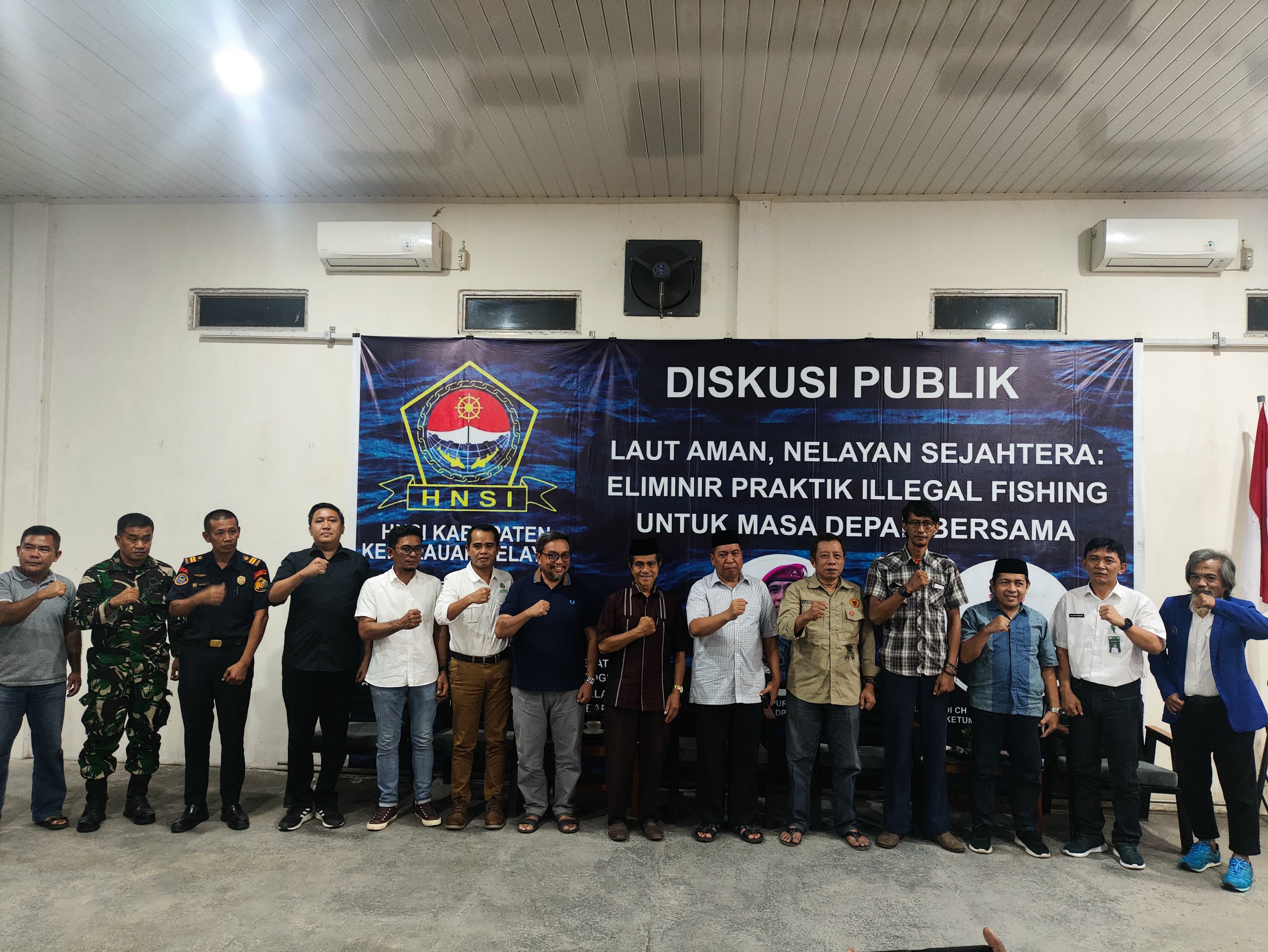 Diskusi Publik Himpunan Nelayan Seluruh Indonesia Cabang Kabupaten Kepulauan Selayar denga tema “Laut Aman Nelayan Sejahtera: Eliminir Praktik Ilegas Fishing Untuk Masa Depan Bersama”