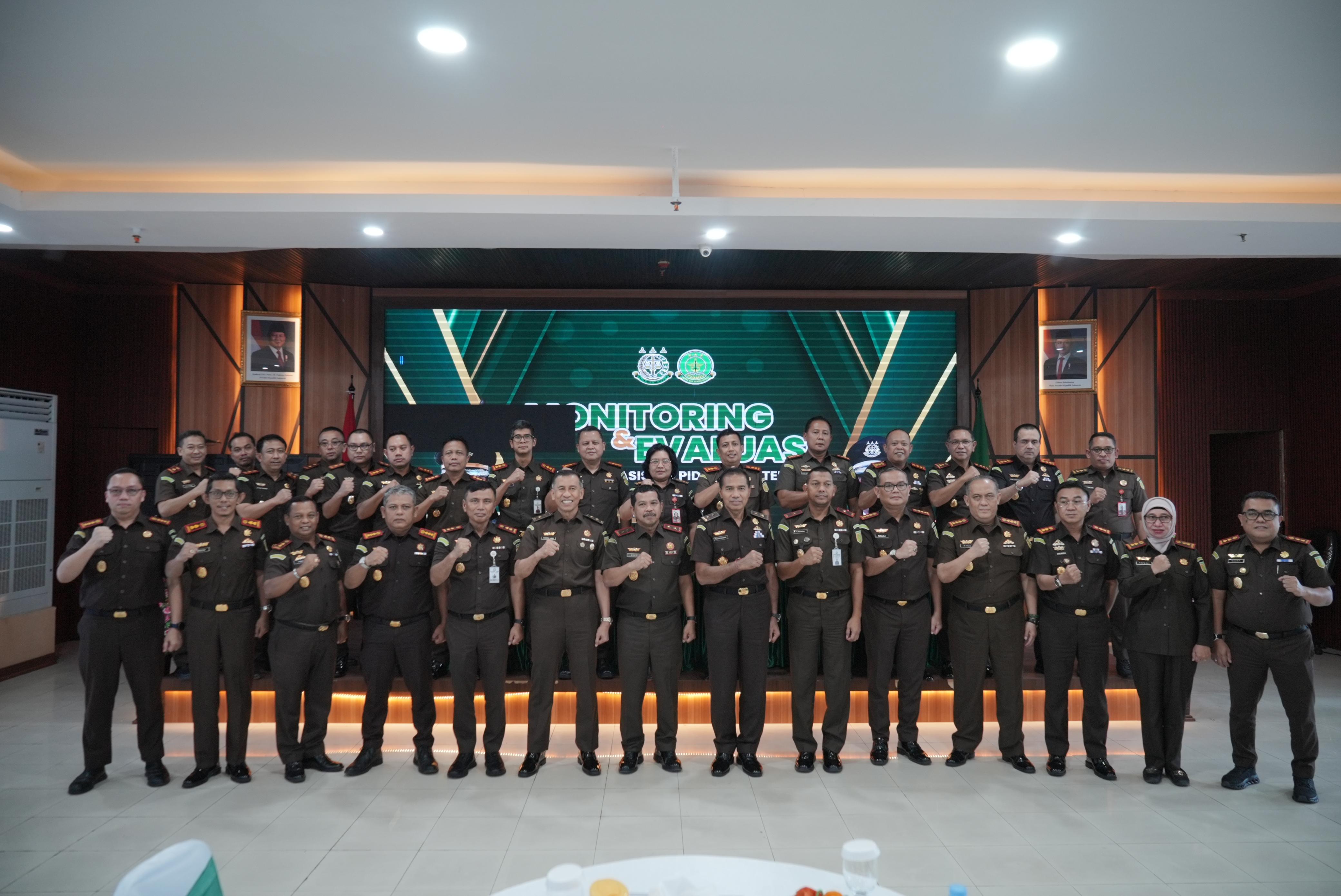 Monev dan Sosialisasi Pedoman Penanganan Perkara Koneksitas pada Asisten Pidana Militer Kejaksaan Tinggi Sulawesi Selatan