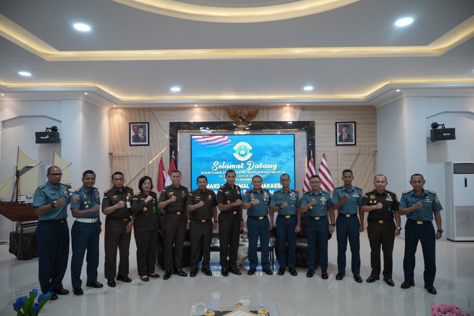 Sinergi Kejaksaan dan TNI: Sesjampidmil Didampingi Kajati Sulsel Silaturahmi Koordinasi dengan Danlantamal VI Makassar