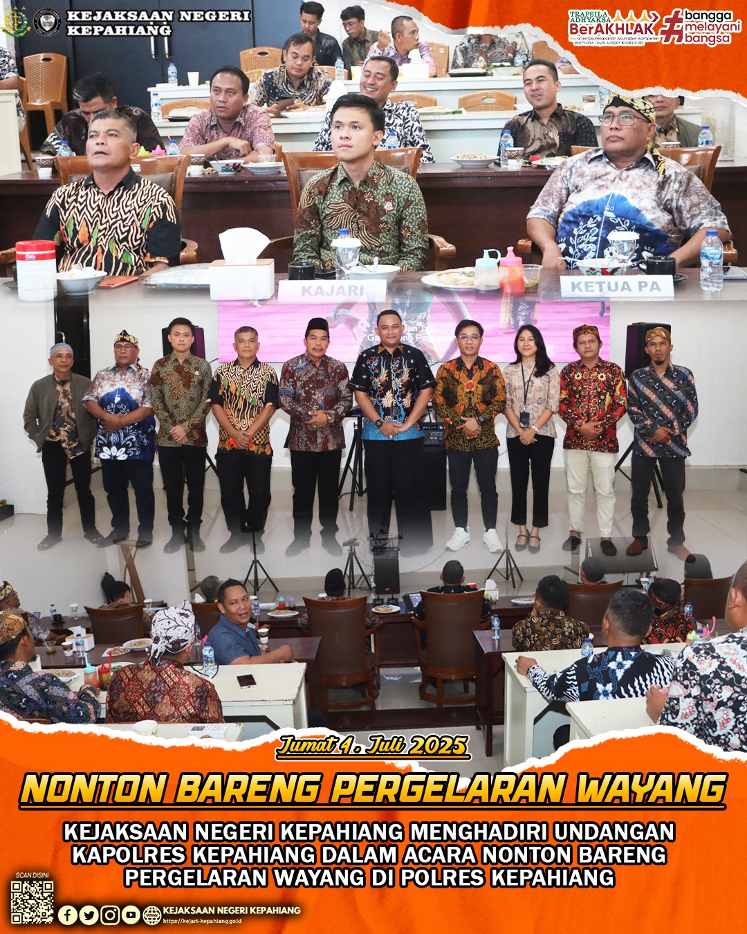 NONTON BARENG PERGELARAN WAYANG