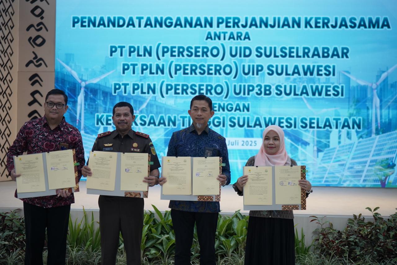 Tindaklanjuti RUPTL 2025-2034, Kejati Sulsel Tandatangani PKS Bersama PT PLN UID Sulselrabar, PT PLN UIP Sulawesi dan PT PLN UIP3B Sulawesi