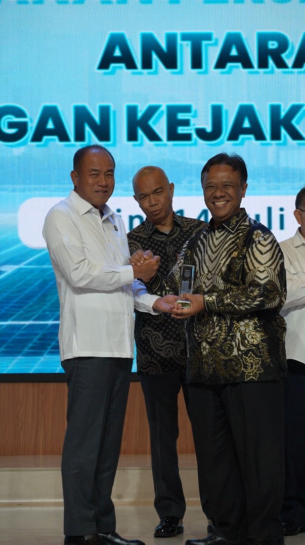 Kejaksaan RI dan PT PLN Persero) Perkuat Sinergi  Melalui Penandatanganan Kerja Sama Strategis