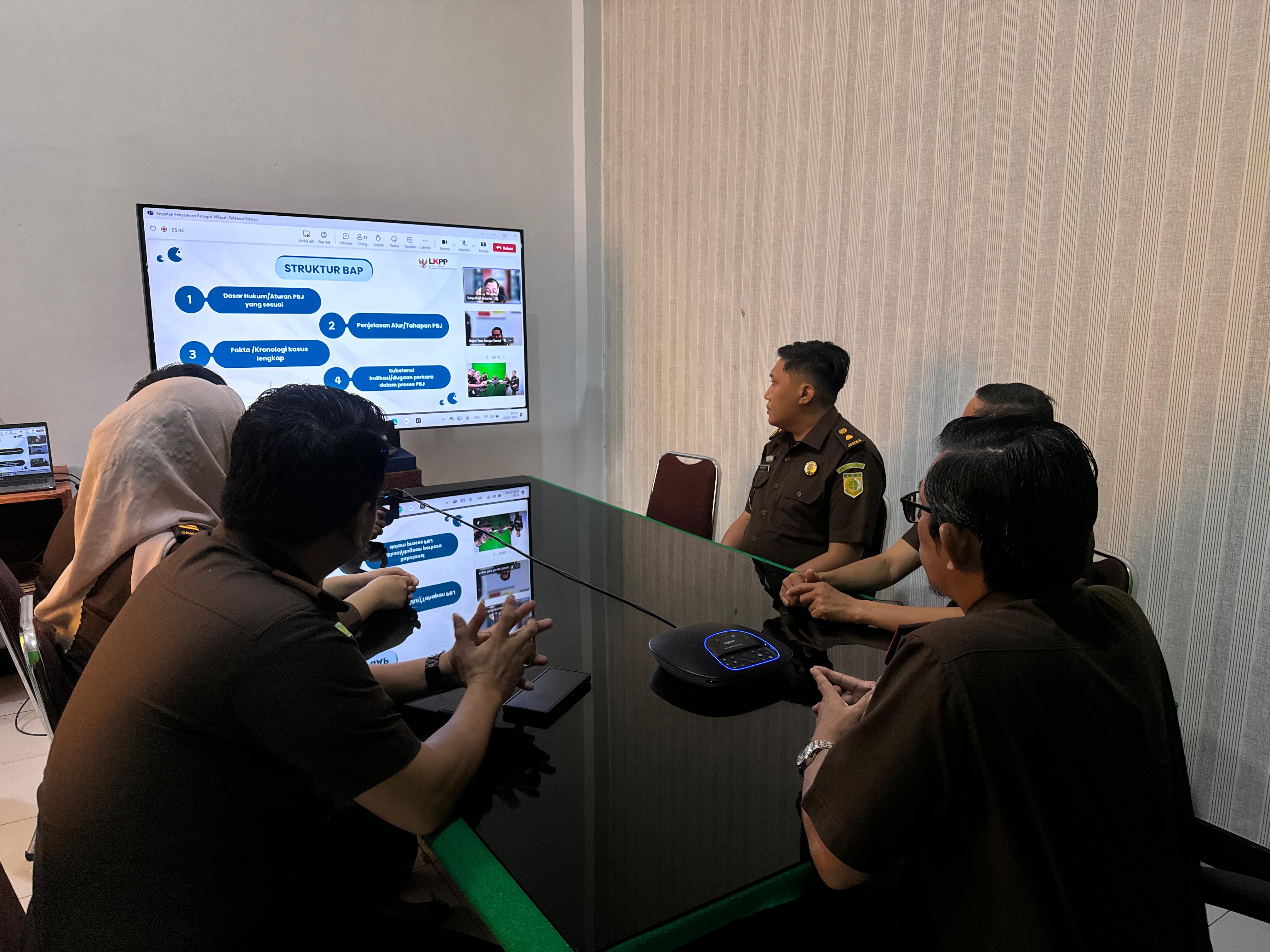 Penyamaan Persepsi Dalam Rangka Penanganan Kasus Pengadaan BarangJasa Pemerintah di Wilayah Sulsel