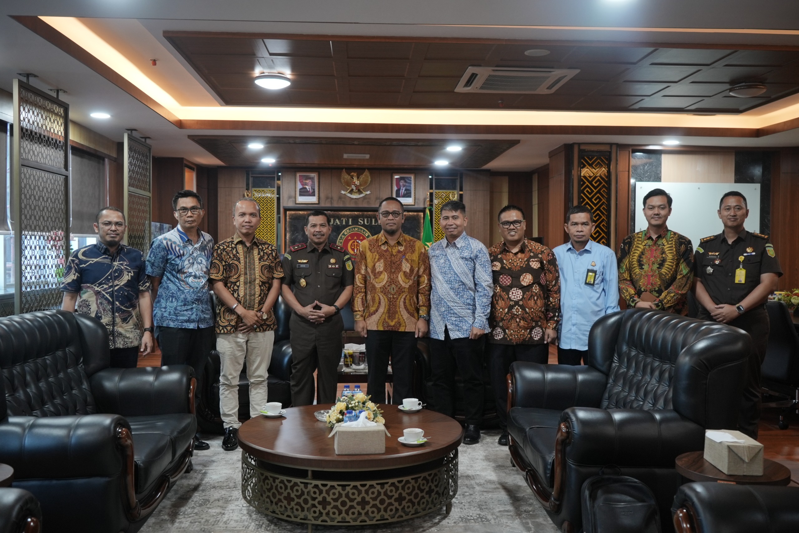 Kajati Sulsel Agus Salim Terima Kunjungan PT Antam Persero), Siap Dukung Pengelolaan Tambang Blok Pongkeru