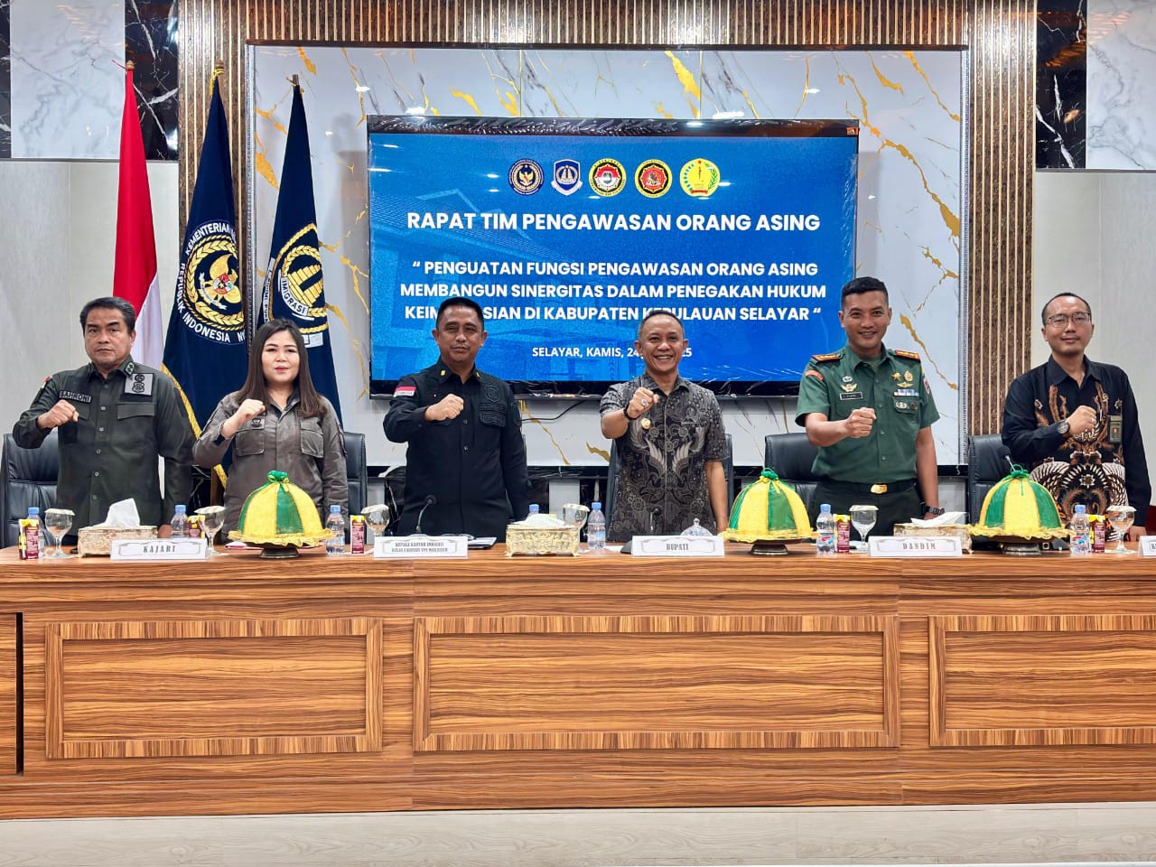 Rapat Tim Pengawasan Orang Asing