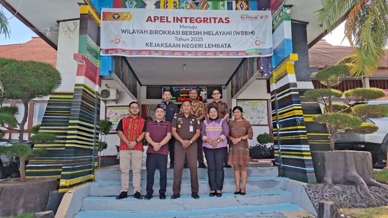 Bidang Pengawasan Kejati NTT Gelar Inspeksi Keuangan dan Barang Bukti di Kejari Lembata dan Flotim
