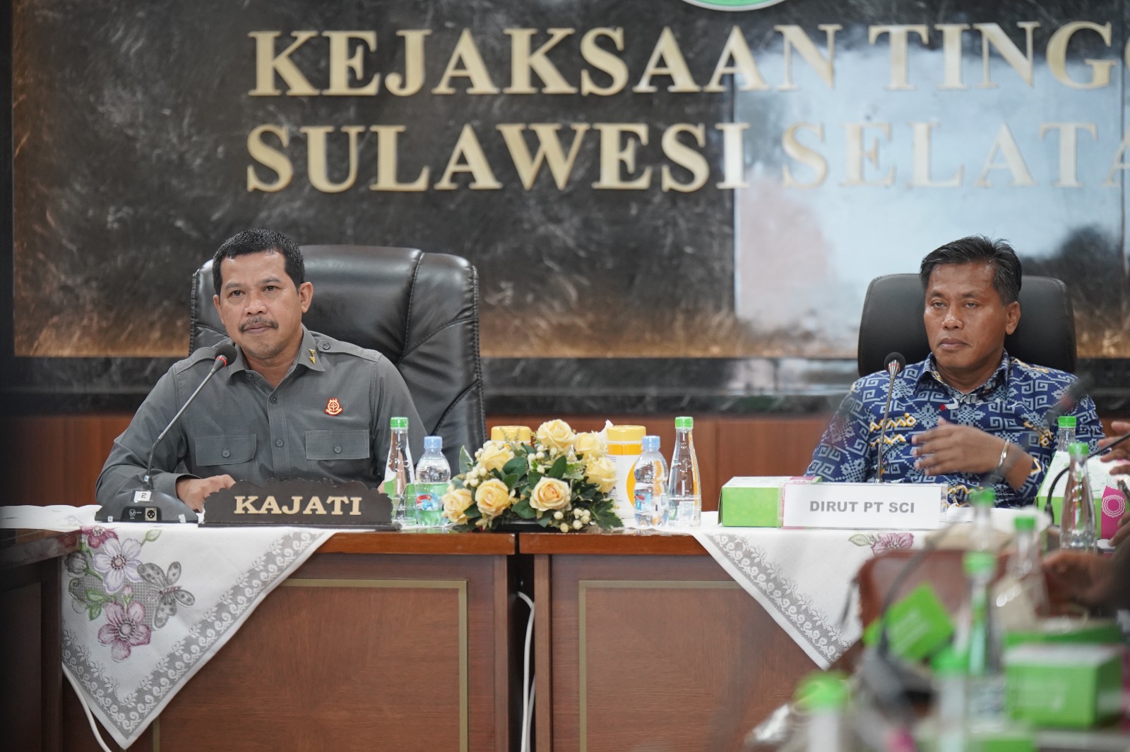 Kajati Sulsel Agus Salim Bersama JPN Beri Layanan Hukum Kepada PT SCI Perseroda), Bahas Penyelesaian Aset Ruko Latanete Plaza