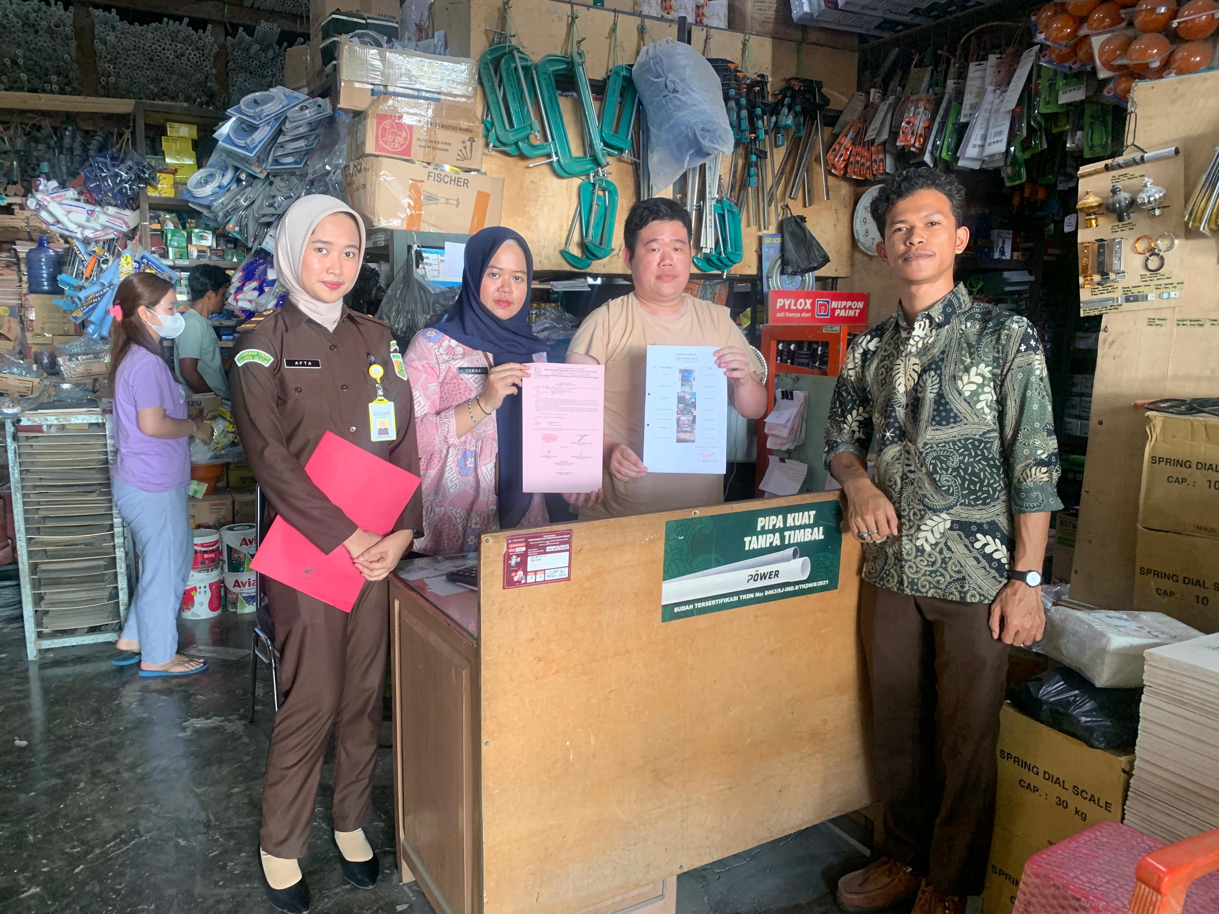 PRAKTIS Layanan Program Pengantaran Barang Bukti Gratis berupa satu lembar daftar harga toko kepada yang berhak