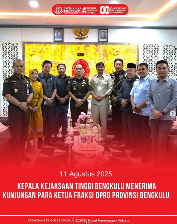 Kepala Kejaksaan Tinggi Bengkulu, Victor Antonius Saragih Sidabutar, S.H., M.H., menerima kunjungan para Ketua Fraksi DPRD Provinsi Bengkulu di ruang kerjanya.