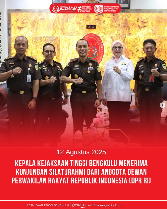 Kepala Kejaksaan Tinggi Kejati) Bengkulu, Victor Antonius Saragih Sidabutar, S.H., M.H., menerima kunjungan silaturahmi dari Anggota Dewan Perwakilan Rakyat Republik Indonesia DPR RI) Erna Sari Dewi, di Kantor Kejati Bengkulu.