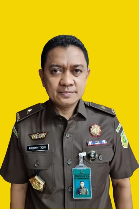 Dilantik Jadi Wakajati Papua, Robert Tacoy Jabat Plt Kajati Papua