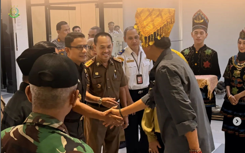 ASPIDUM KEJATI SULTENG IKUT HADIR MENYAMBUT KEDATANGAN DUTA BESAR LBBP RI UNTUK MESIR