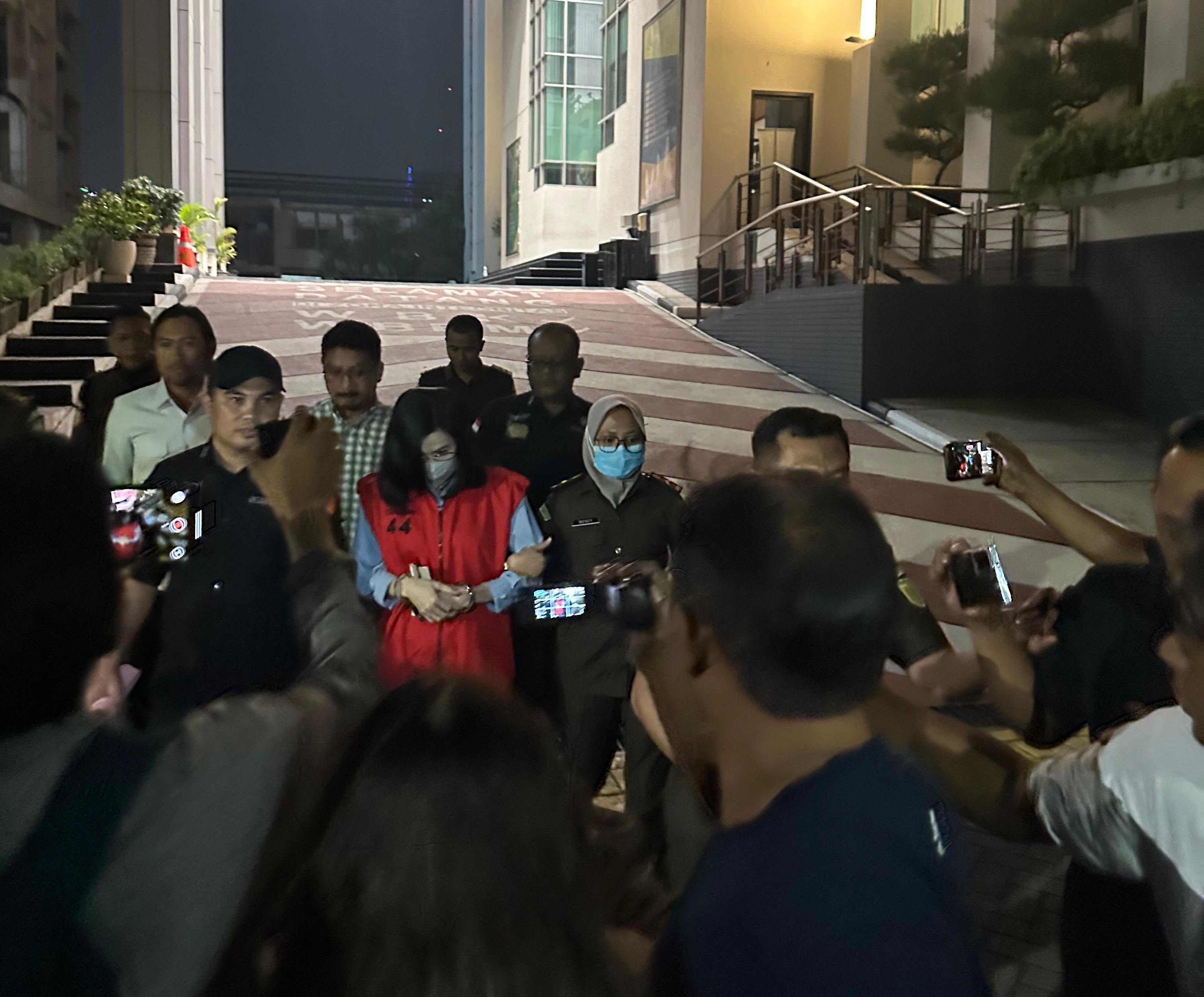 Ibu Kandung Ronald Tannur  Ditetapkan Sebagai Tersangka Perkara Suap Gratifikasi di PN Surabaya