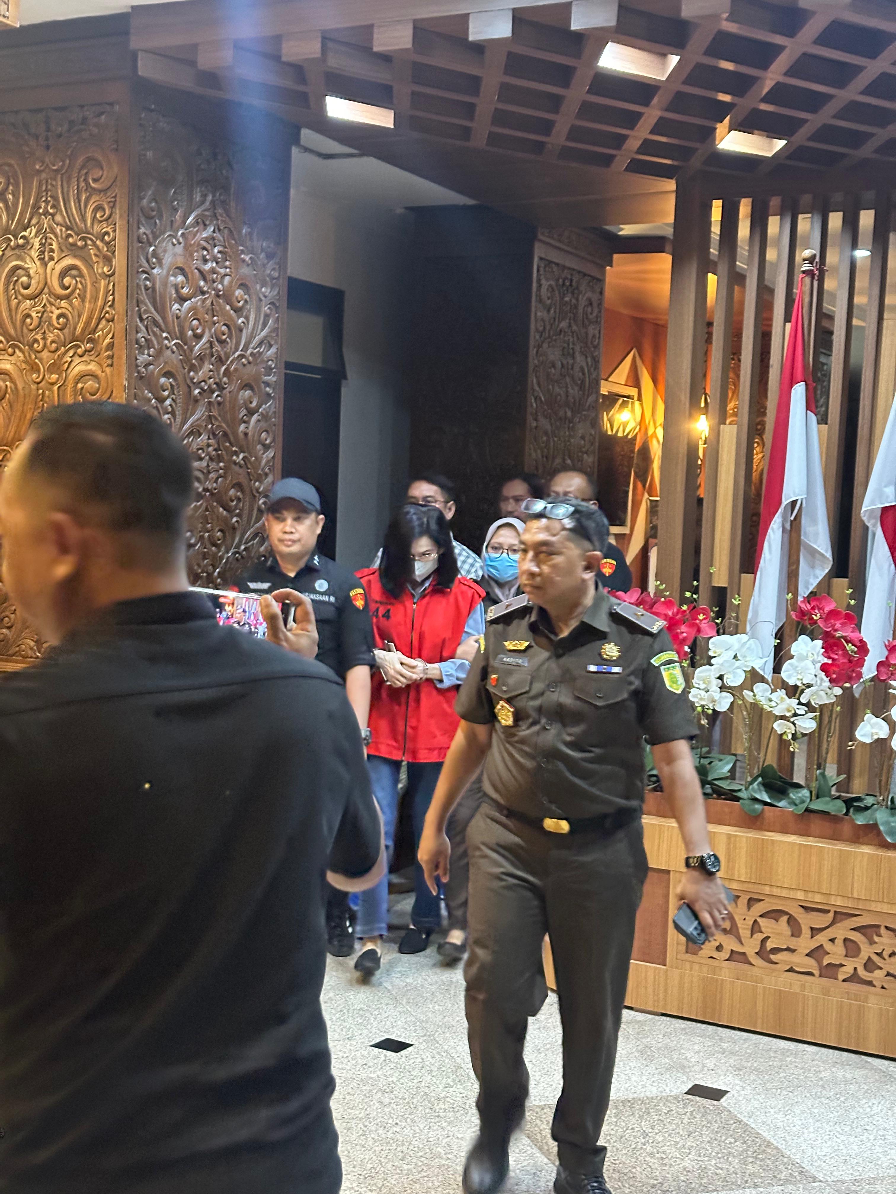 Ibu Kandung Ronald Tannur  Ditetapkan Sebagai Tersangka Perkara Suap Gratifikasi di PN Surabaya
