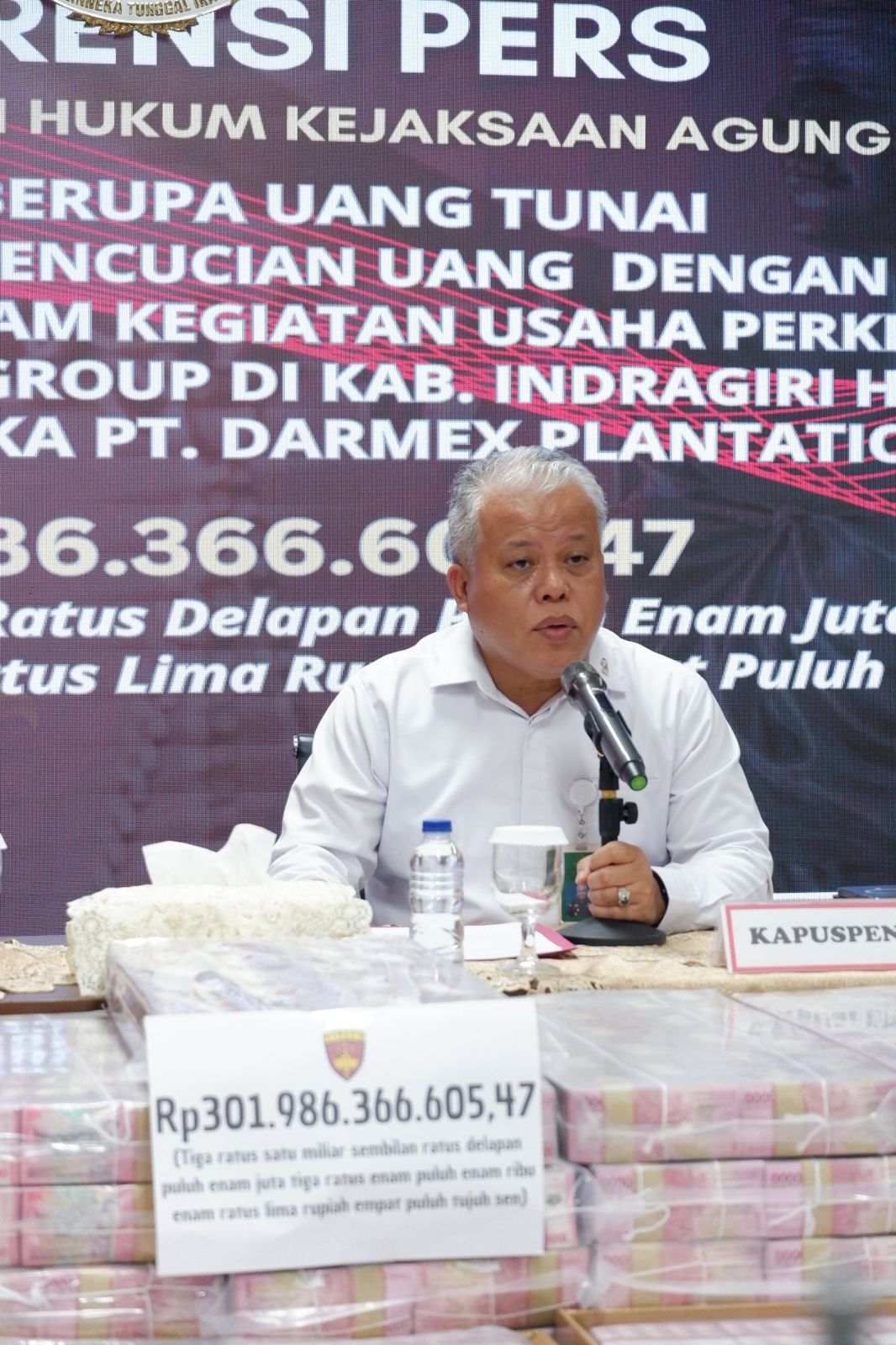 Kejaksaan Agung Memeriksa 2 Orang Saksi  Terkait Perkara Tipikor Suap danatau Gratifikasi Penanganan Perkara Terpidana Ronald Tannur