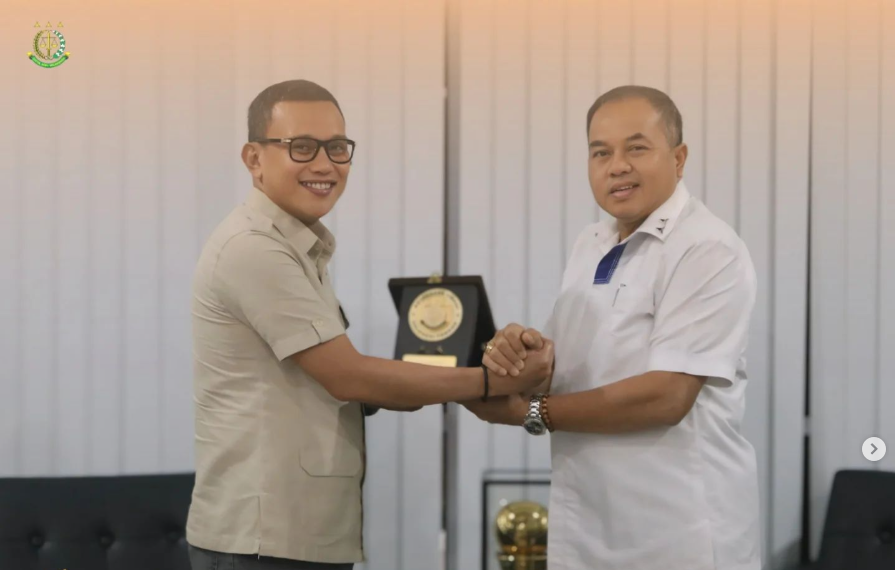 KAJATI SULTENG BAMBANG HARIYANTO MENERIMA KUNJUNGAN KERJA MENTERI PERLINDUNGAN PEKERJA MIGRAN INDONESIA