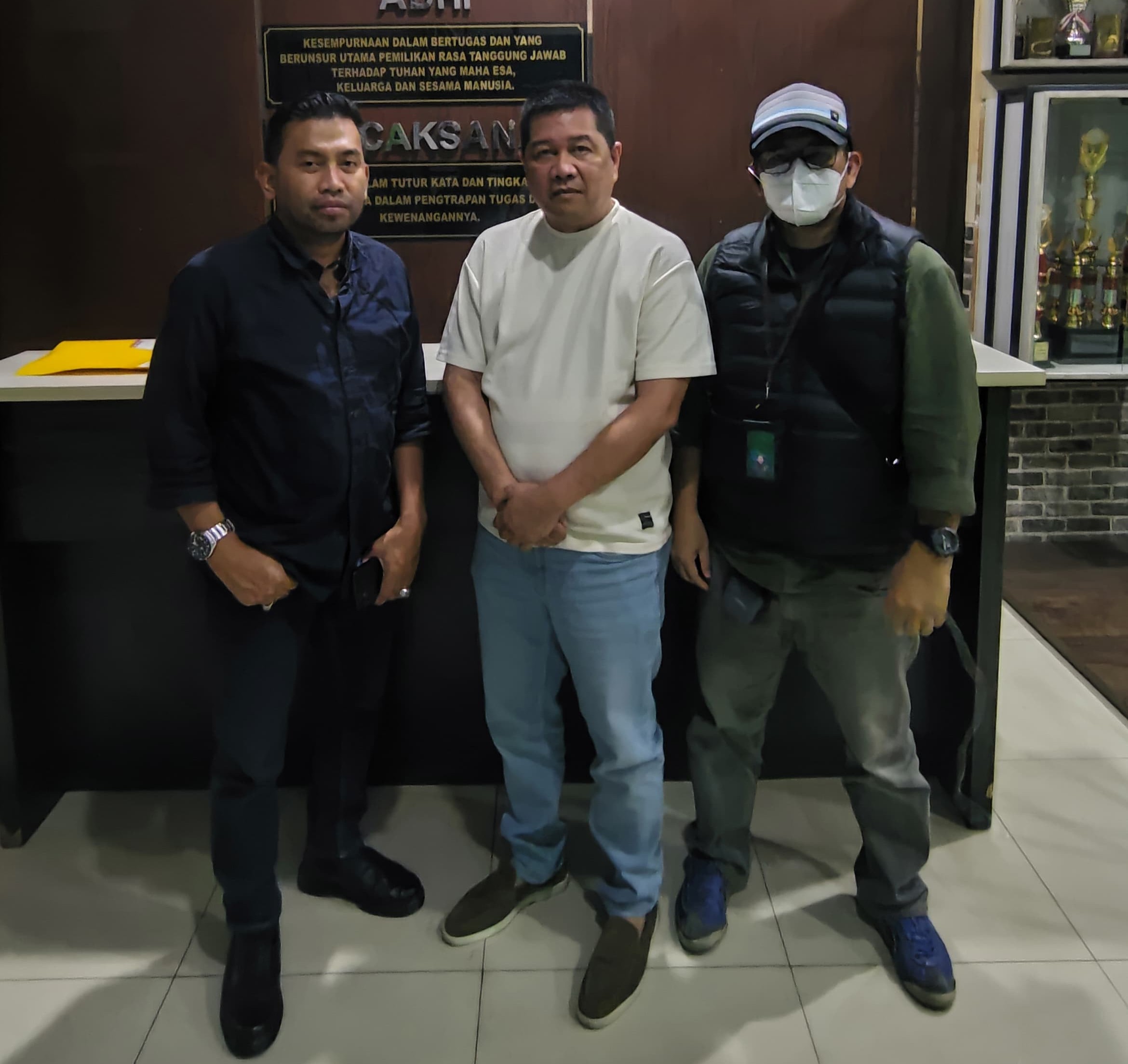 Tim Intelijen Kejaksaan Agung Amankan DPO Tersangka IB Atas Dugaan Korupsi
