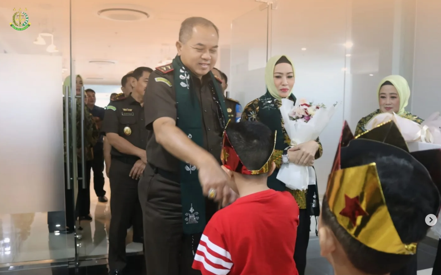 KAJATI SULTENG BAMBANG HARIYANTO HADIR DALAM PERTEMUAN KONSULTASI IAD SULTENG
