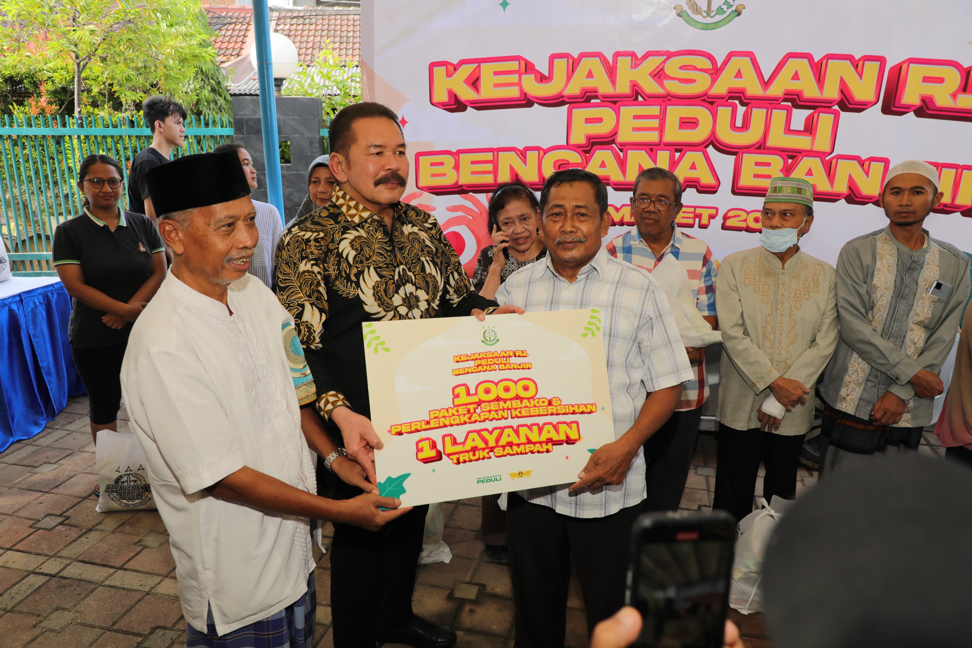 Kejaksaan RI Peduli Bencana Banjir Bukti Kehadiran Kejaksaan di Tengah Masyarakat