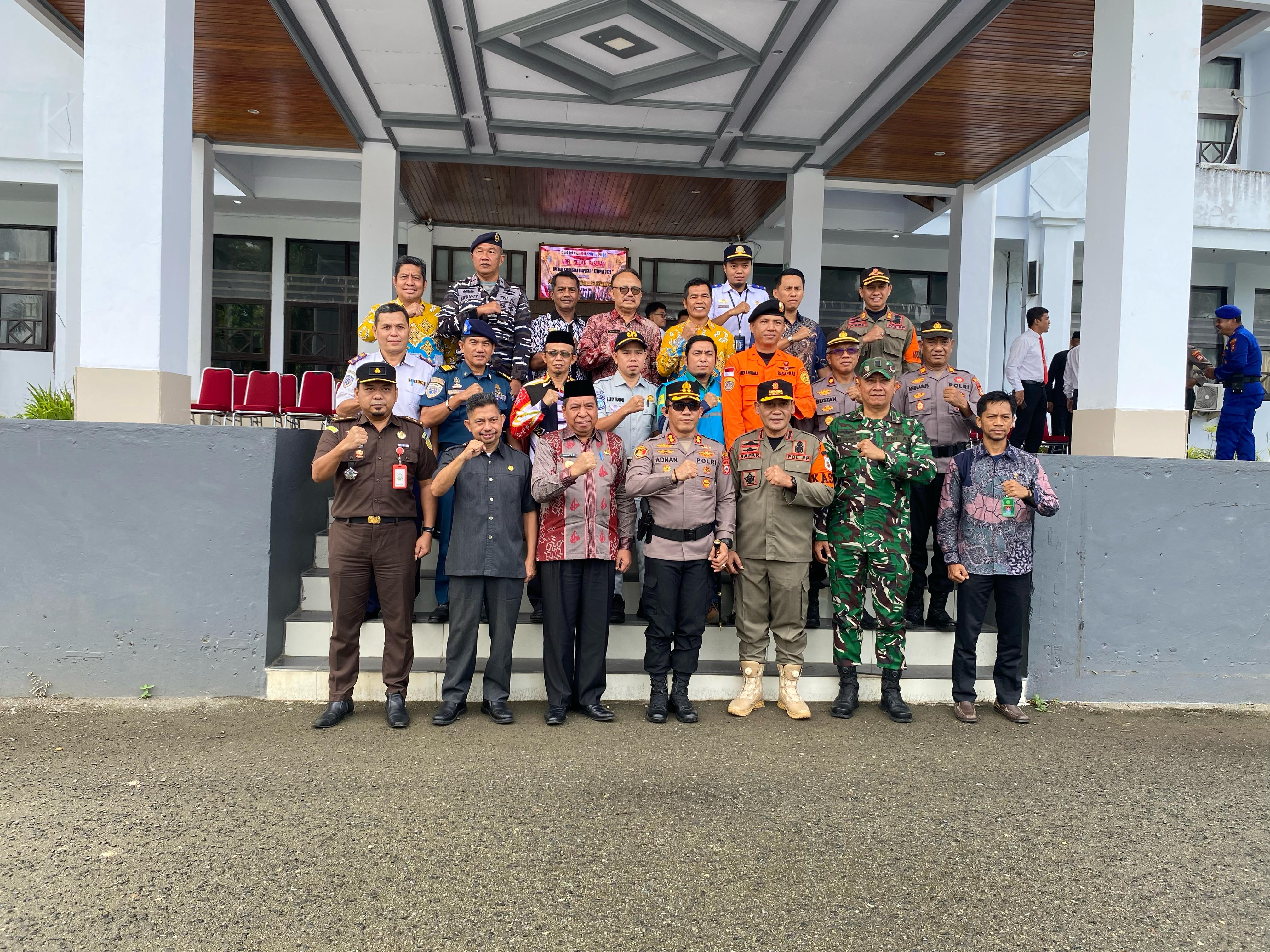 Pelaksanaan Apel Gelar Pasukan Operasi Kepolisian Terpusat “Ketupat 2025” dalam rangka Pengamanan Idul Fitri 1446 H Tahun 2025