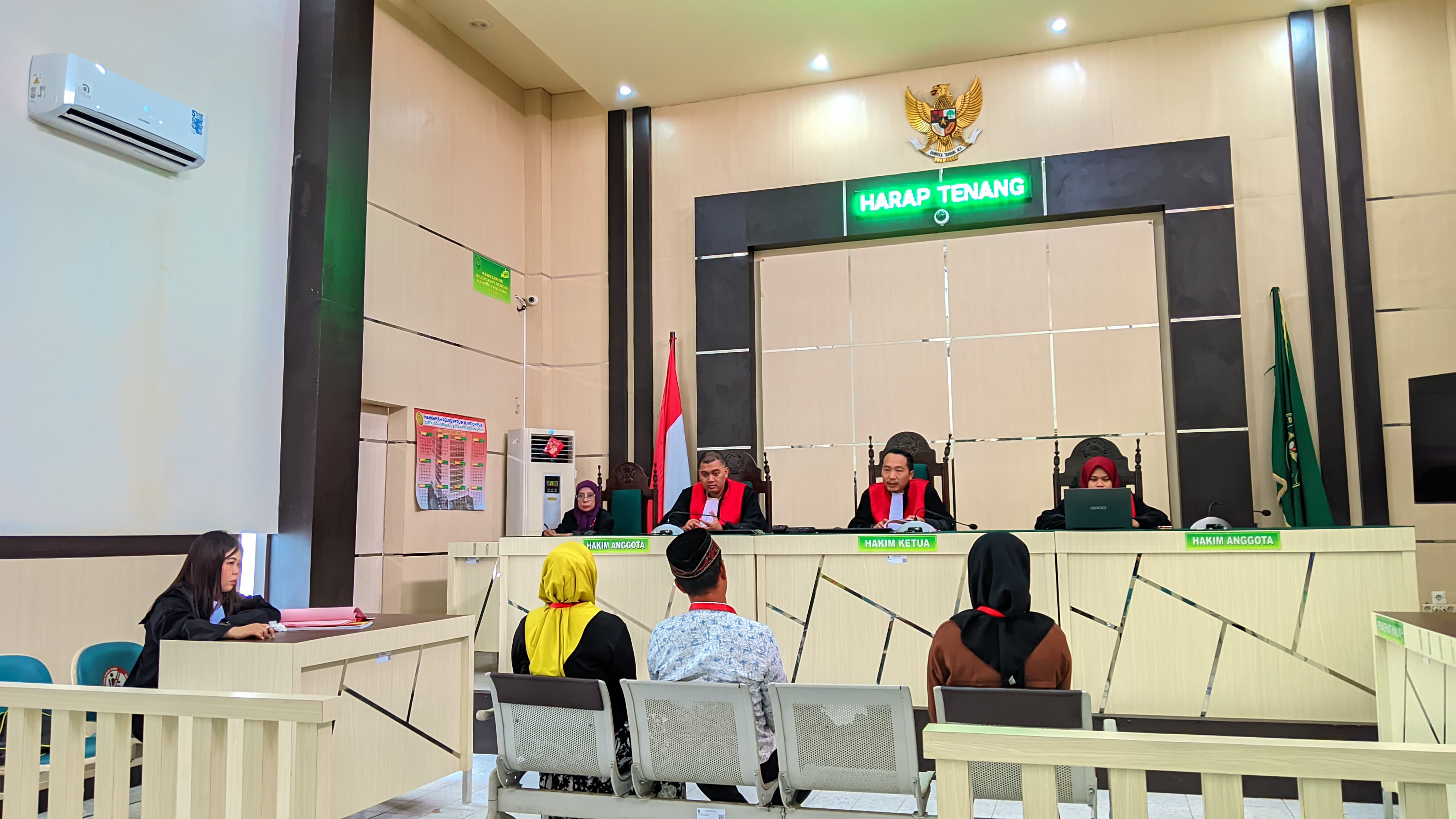 Sidang Tindak Pidana Umum dengan Agenda Sidang Pemeriksaan Saksi dan Pemeriksaan Terdakwa Tindak Pidana Pencabulan