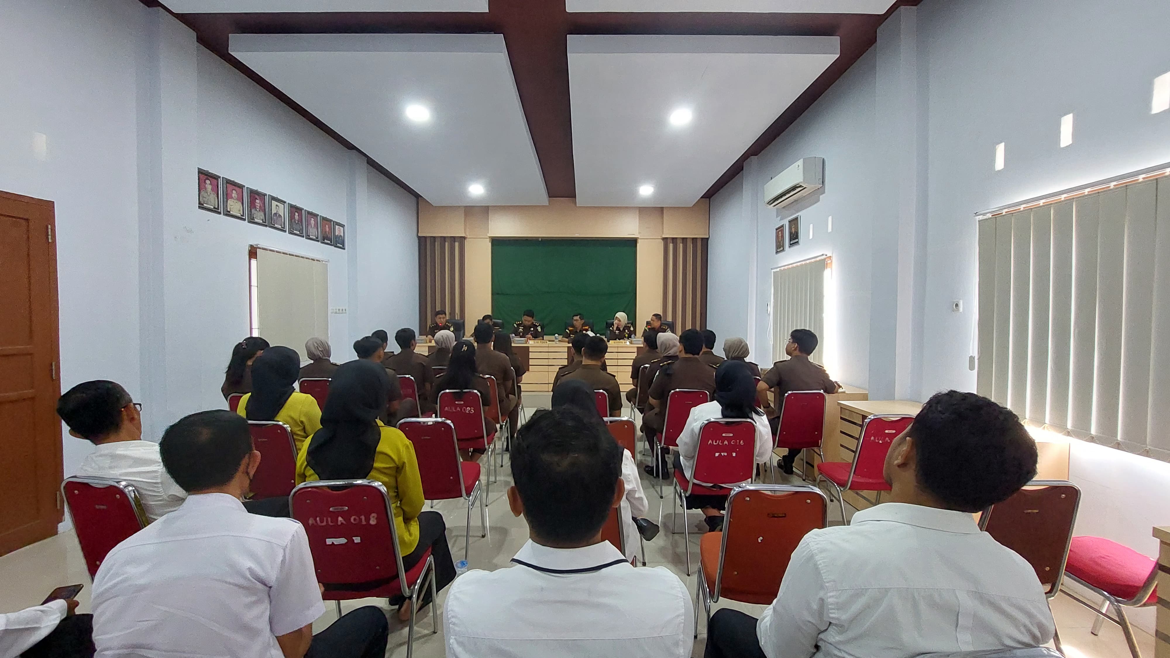 Rapat Staf Kejaksaan Negeri Kepulauan Selayar
