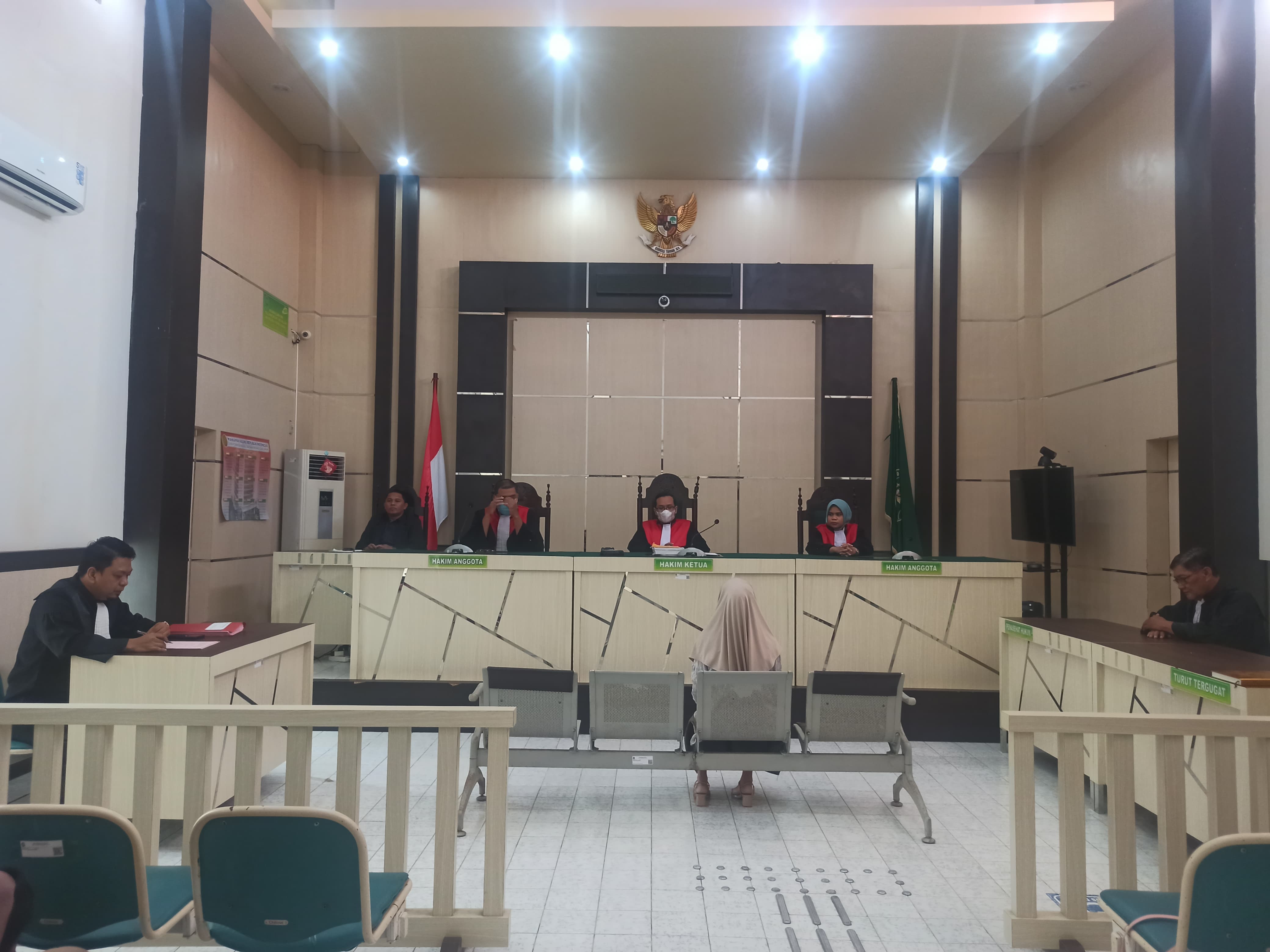 Sidang Tindak Pidana Umum dengan Agenda Sidang Pembacaan Tuntutan  Tindak Pidana Penipuan atau penggelapan