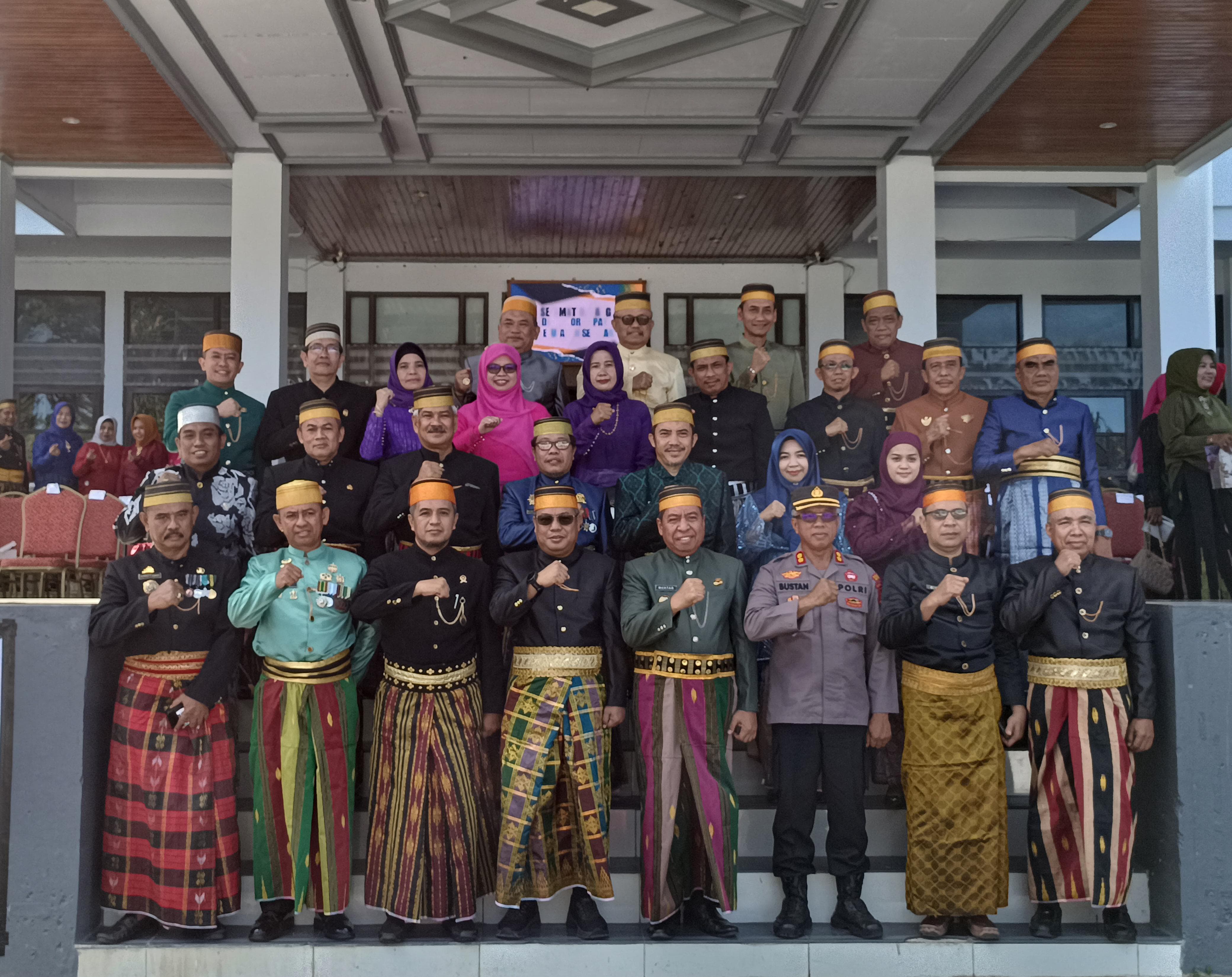 Upacara Bendera dalam Rangka Peringatan Hari Pendidikan Nasional Tingkat Kabupaten Kepulauan Selayar Tahun 2025