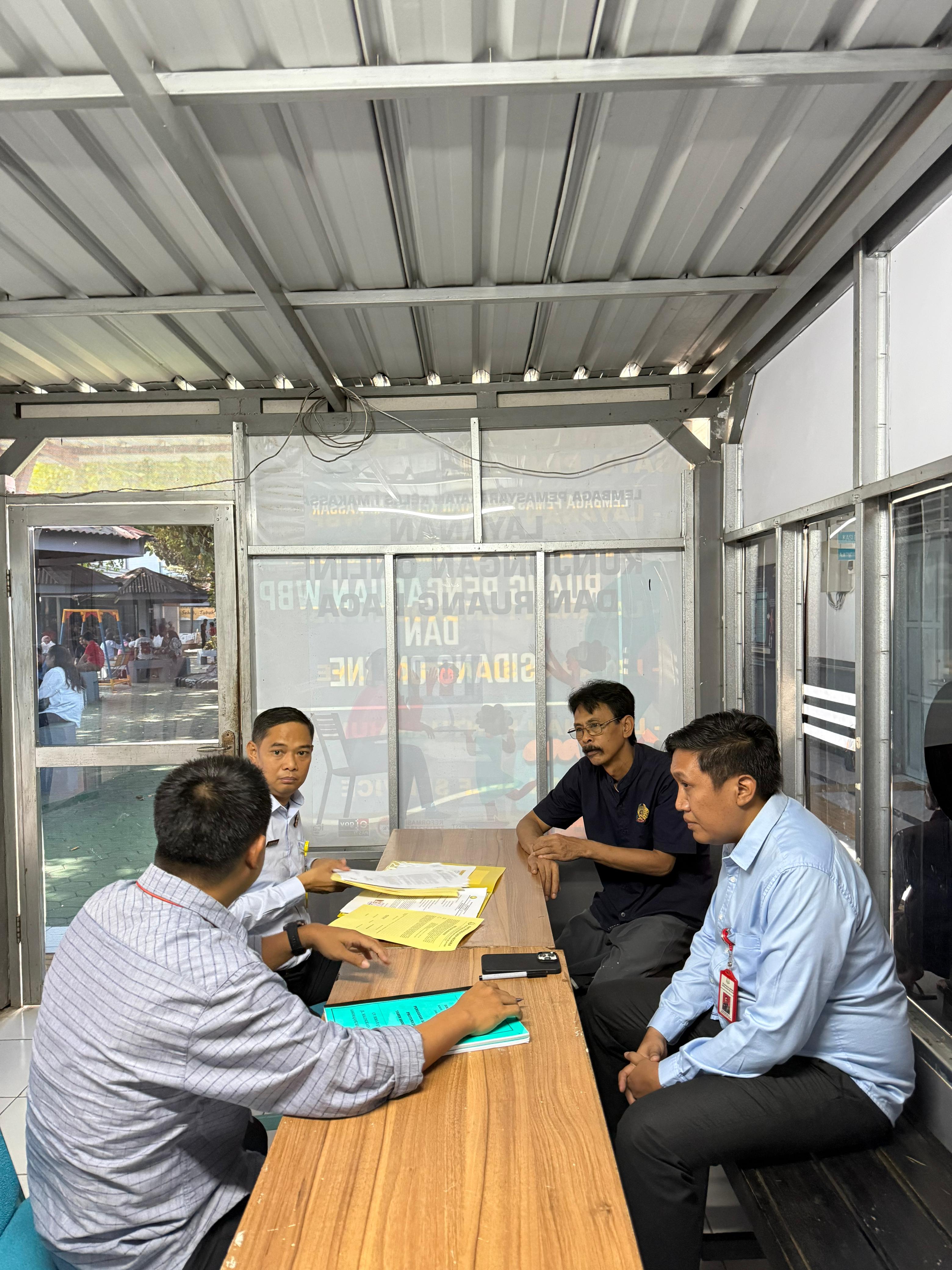 Negosiasi Pembayaran Pajak Surat-Surat Kendaraan pada Pelaksanaan Pengadaan Ambulance Puskesmas dan Rumah Sakit Pratama Jampea Tahun Anggaran 2021 dan 2022