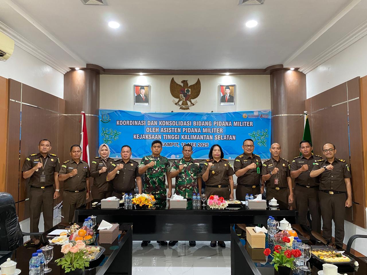 ASISTEN BIDANG PIDANA MILITER KEJAKSAAN TINGGI KALIMANTAN SELATAN MELAKUKAN KUNJUNGAN KOORDINASI DAN KONSOLIDASI KE KEJAKSAAN NEGERI KOTAWARINIGIN TIMUR
