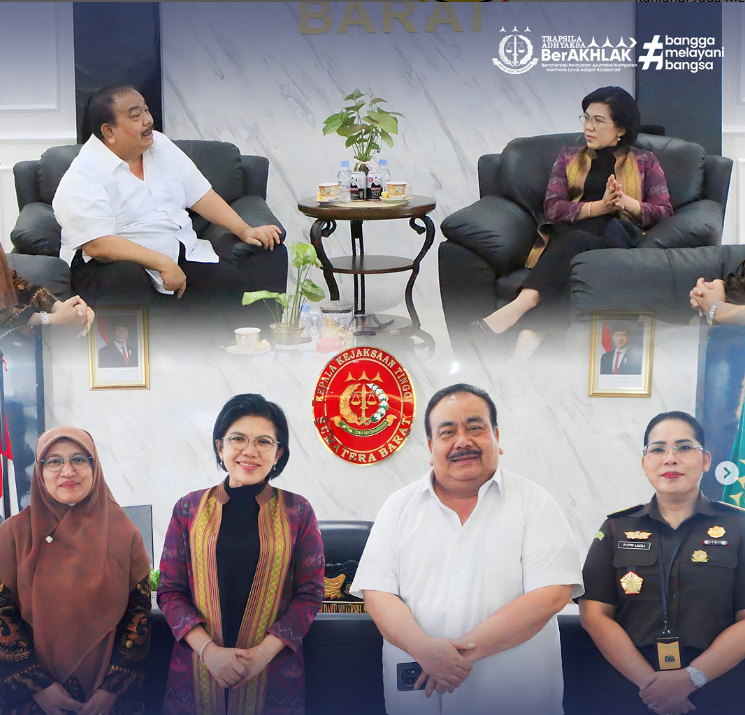 Kepala Kejaksaan Tinggi Sumatera Barat menerima kunjungan silaturahmi dari Direktur Rumah Sakit Otak Bukittinggi