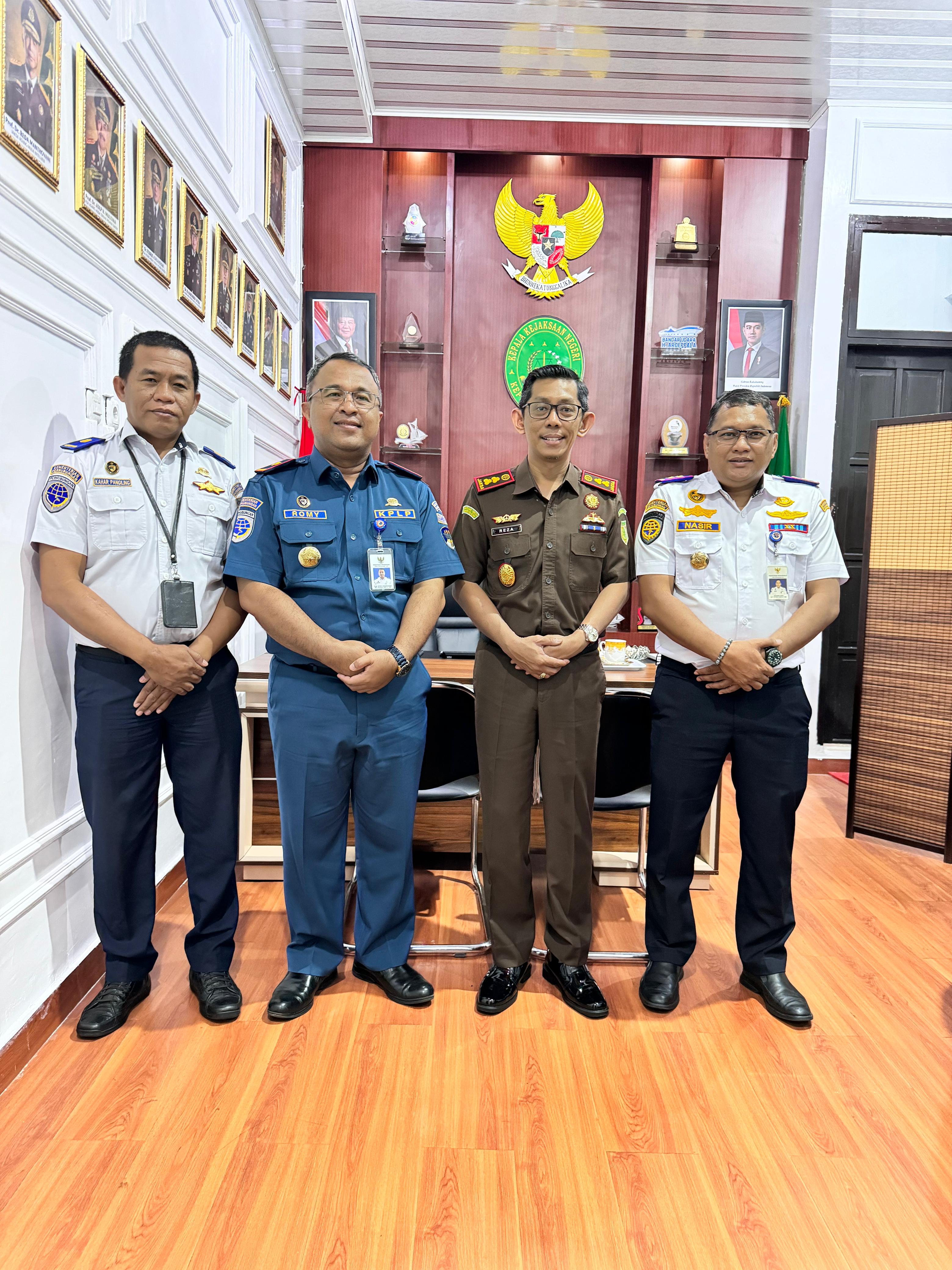 Courtesy Visit Kepala UPP Kelas III Selayar dan Kepala UPP Jampea di Kejaksaan Negeri Kepulauan Selayar