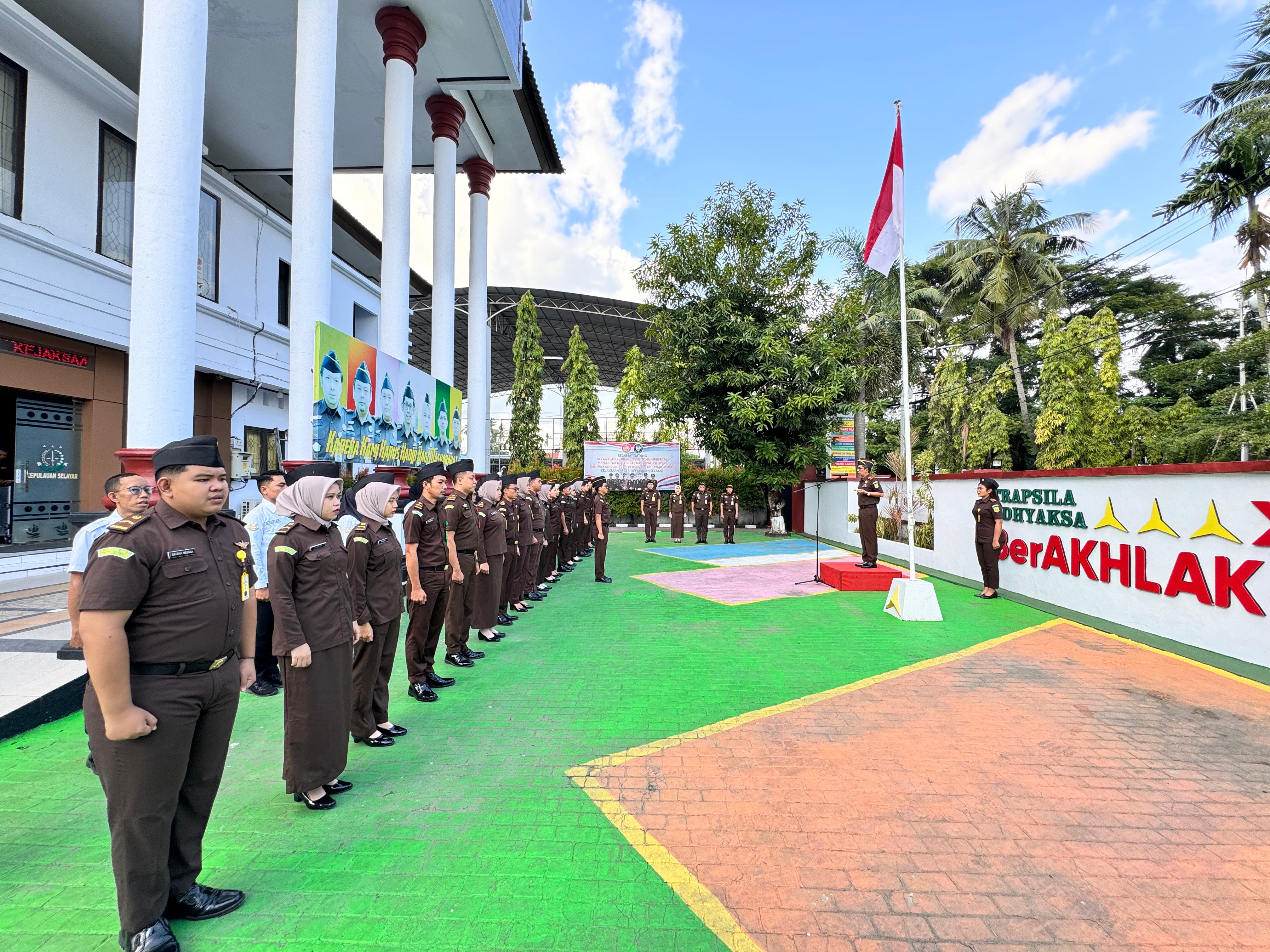 Giat Apel Pagi Kejaksaan Negeri Kepulauan Selayar