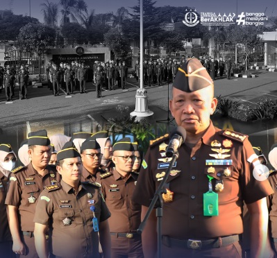 Asisten Pidana Militer Kejati Sumbar Memimpin Apel Pagi