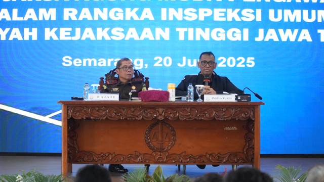 INSPEKSI UMUM OLEH INSPEKTUR II PADA JAMWAS KEJAKSAAN RI DI KEJATI JATENG