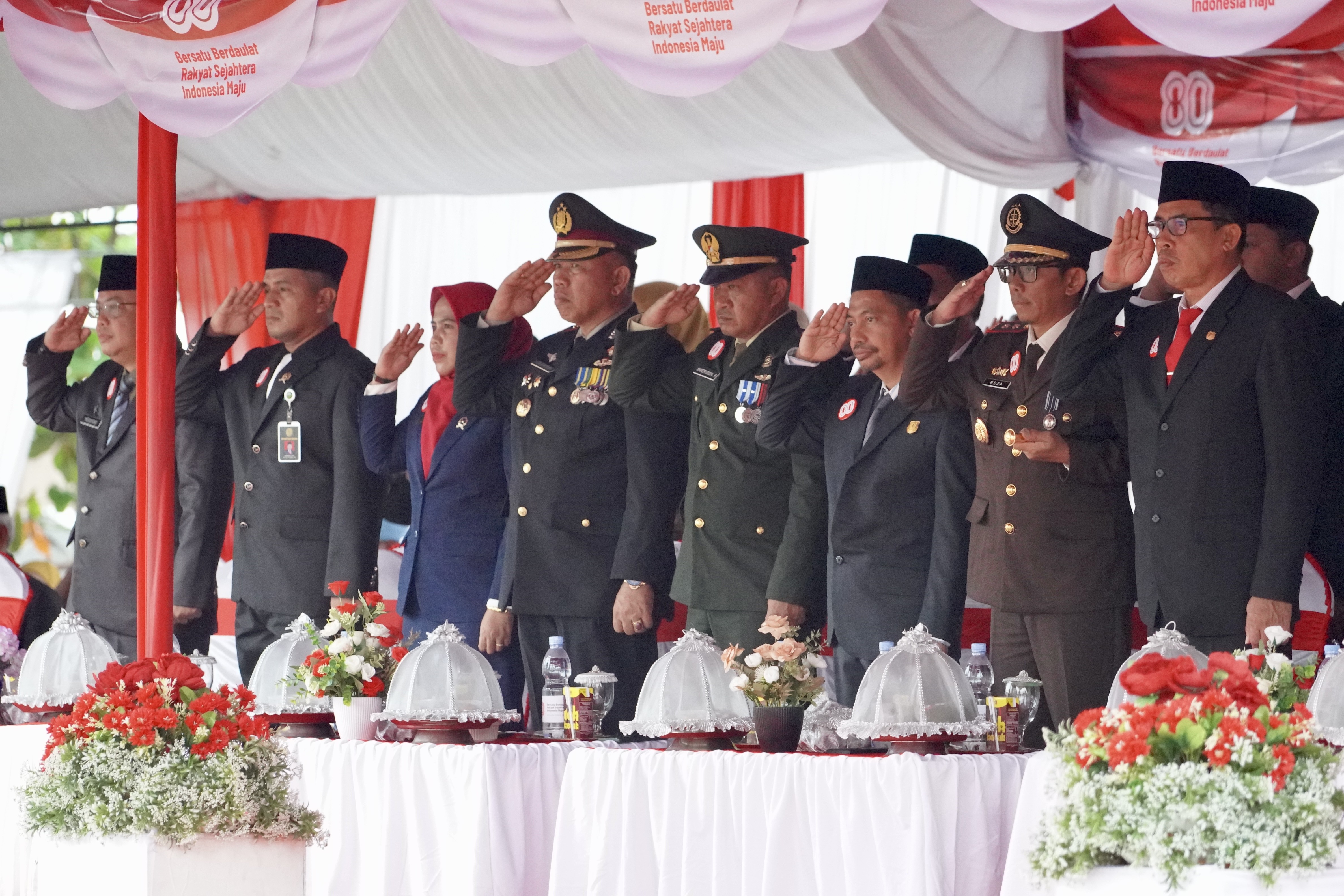 Upacara Penurunan Bendera Merah Putih HUT Kemerdekaan Republik Indonesia Ke-80 Tahun 2025