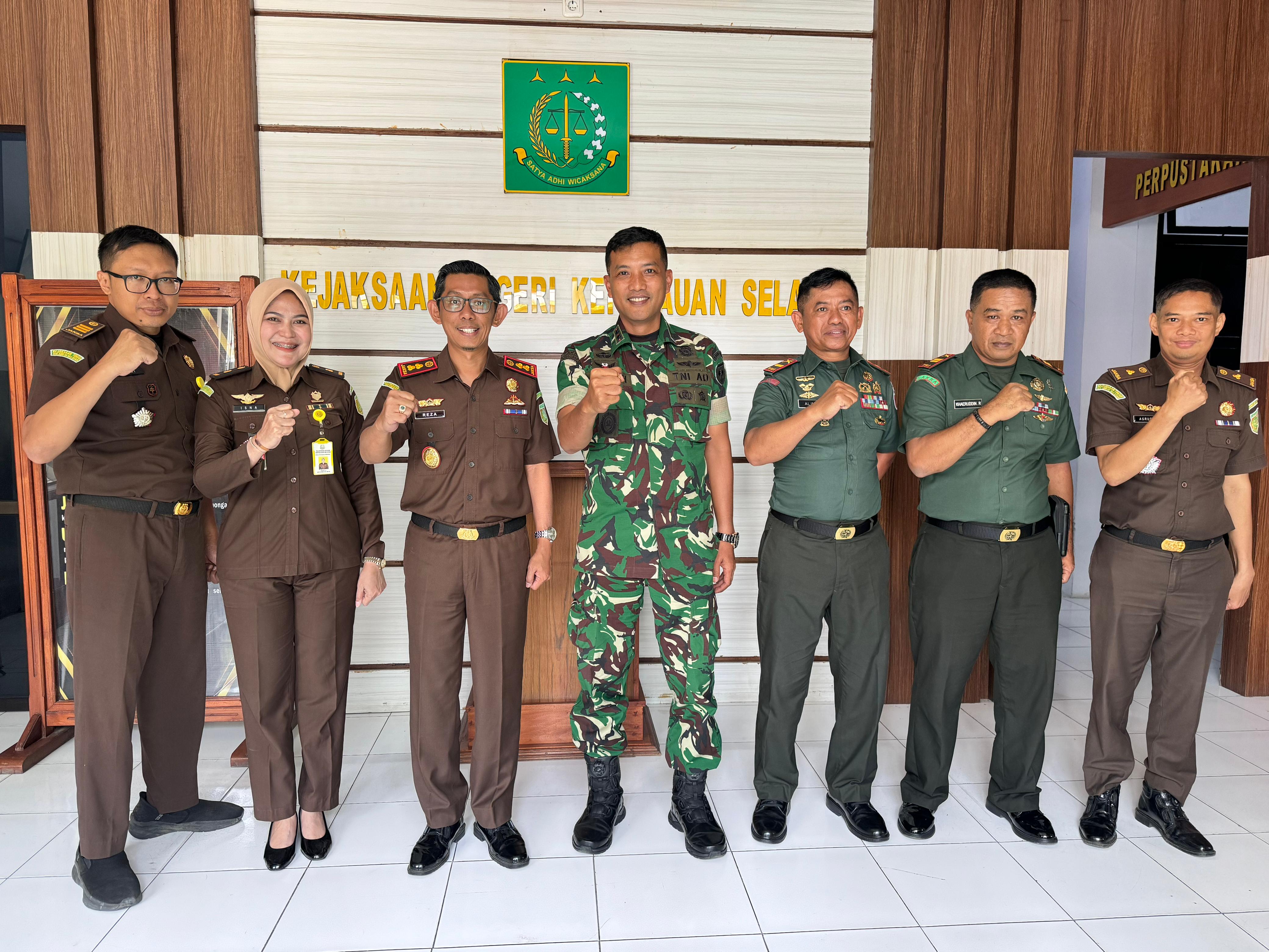 Courtesy Visit  Dandim 1415-Selayar di Kejaksaan Negeri Kepulauan Selayar
