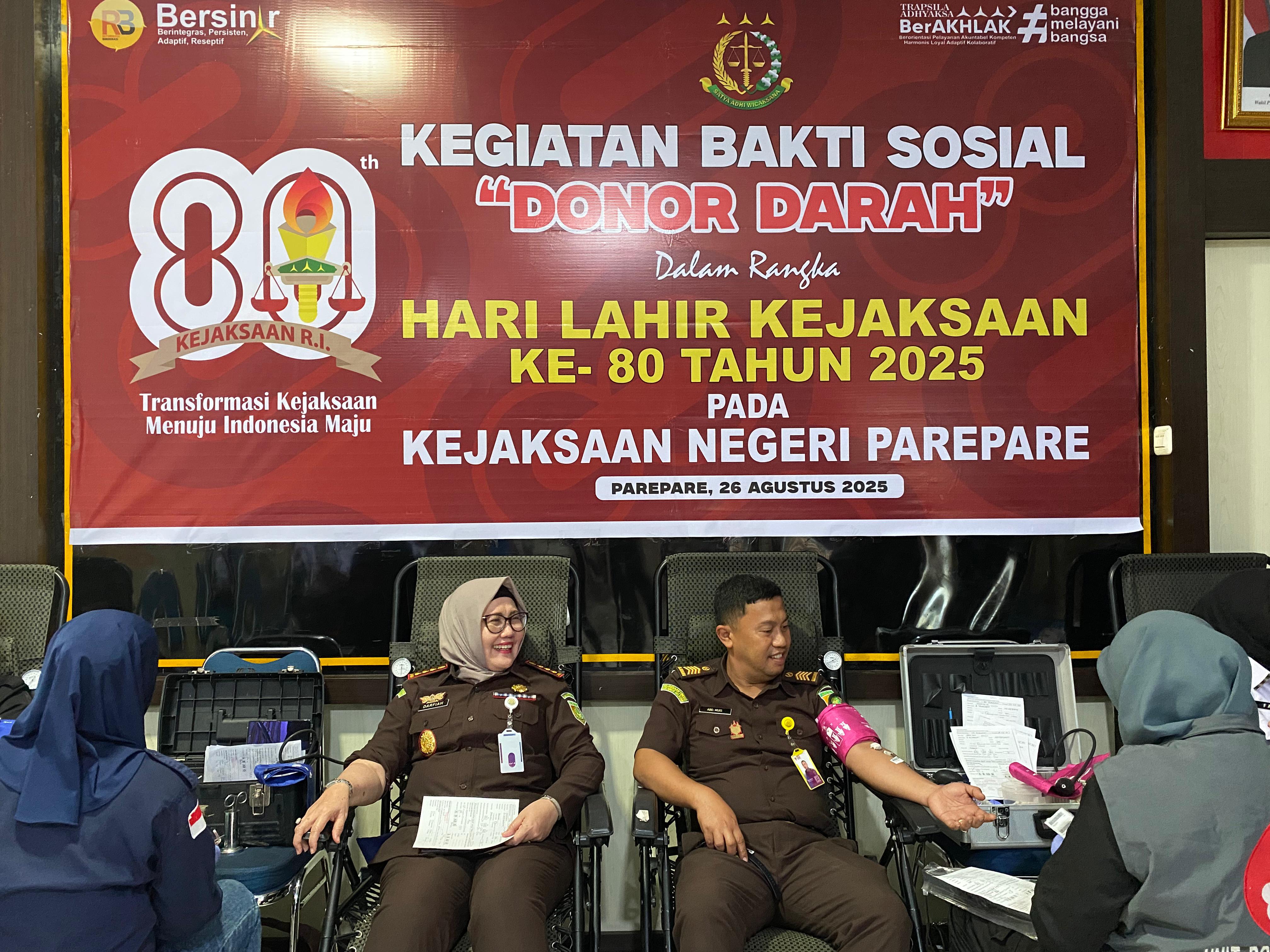 Sinergi Kejaksaan dan TNI: Kejari Parepare Gelar Donor Darah Rayakan Hari Lahir ke-80