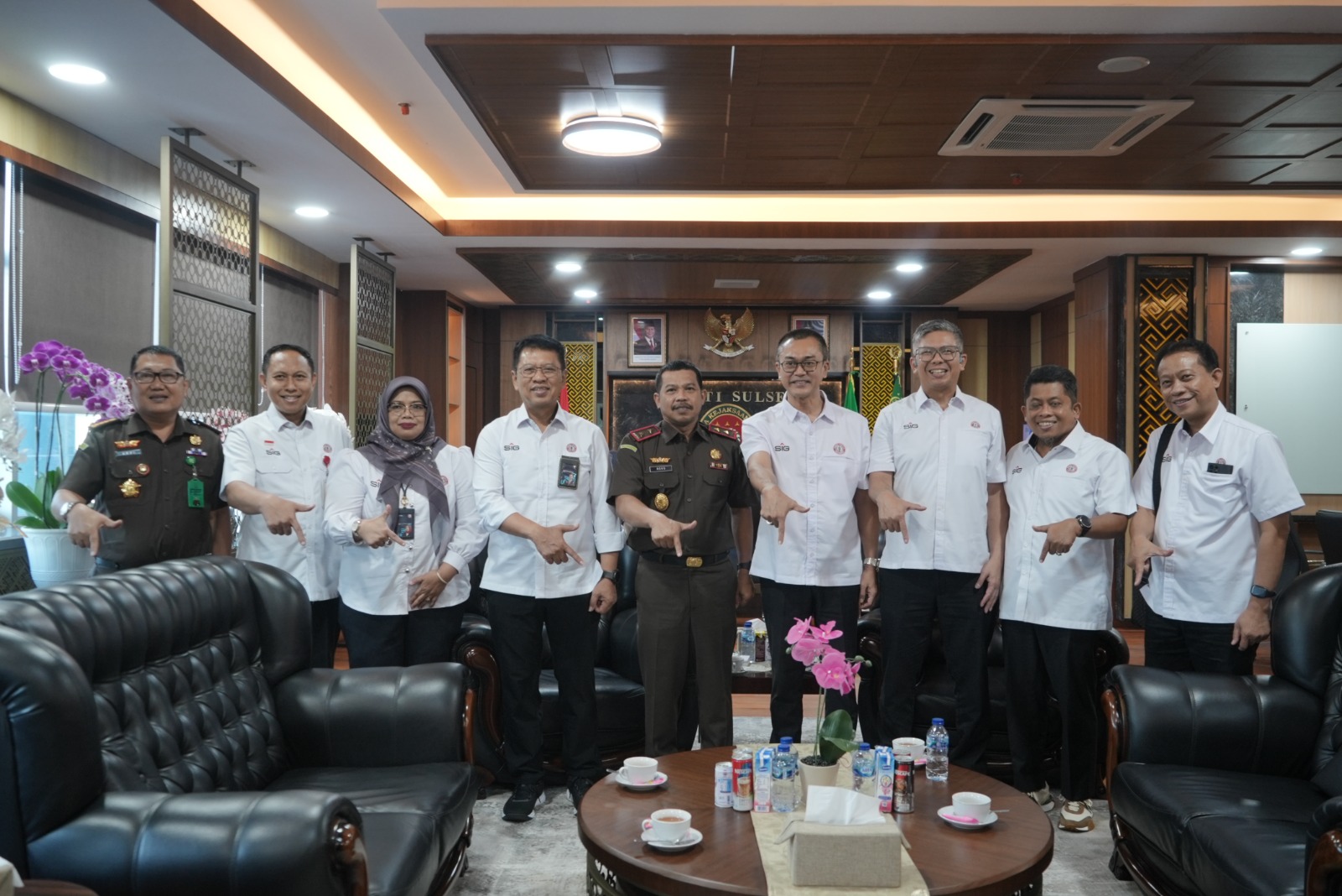 Kajati Sulsel Agus Salim Menerima Kunjungan Direksi PT Semen Tonasa, Siap Kolaborasi Untuk Negeri