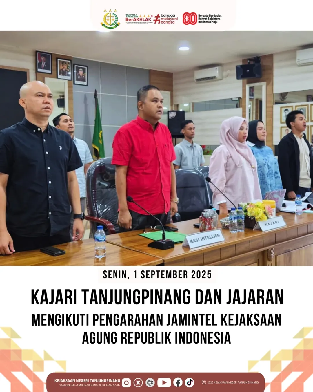 Kepala Kejaksaan Negeri Tanjungpinang Bapak Rachmad Surya Lubis,S.H.,M.Hum bersama jajaran mengikuti pengarahan Jaksa Agung Muda Intelijen Kejaksaan Agung RI