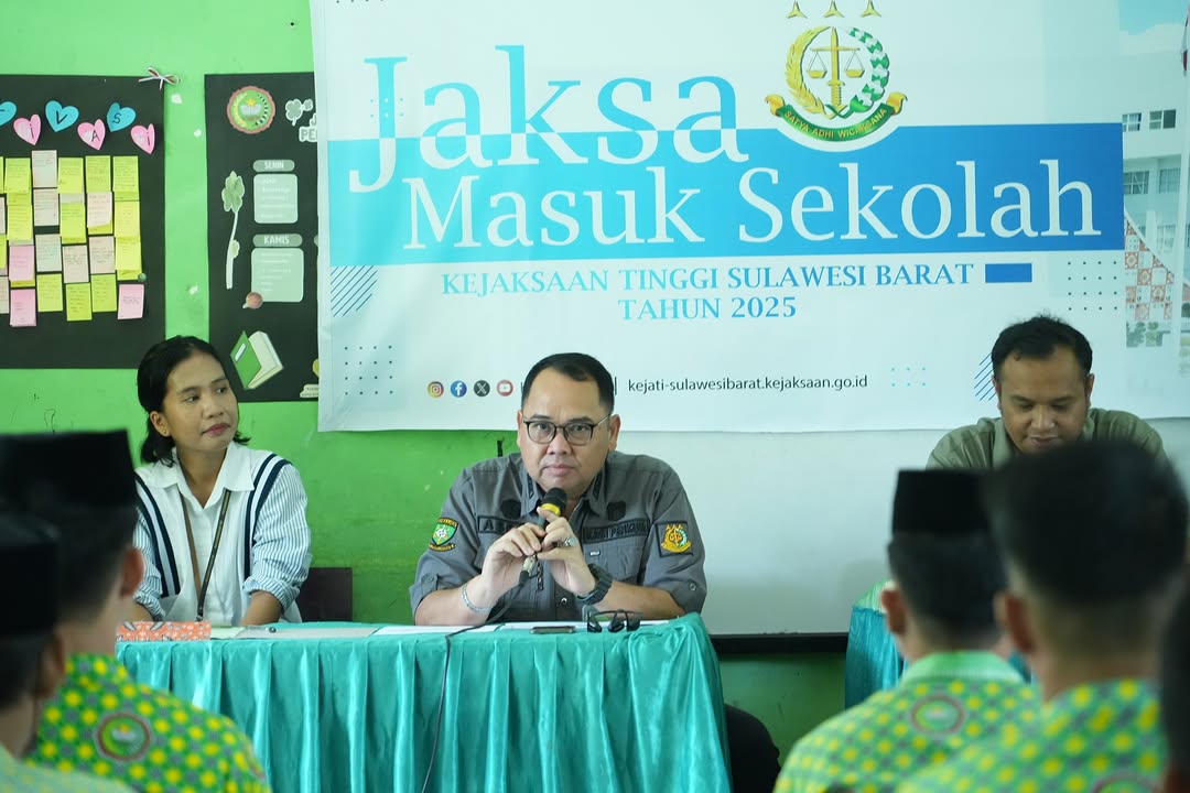 Jaksa Masuk Sekolah Madrasah Aliyah Al-Chaeriyah Ma’arif Simboro Mamuju Kenali Hukum Jauhi Hukuman