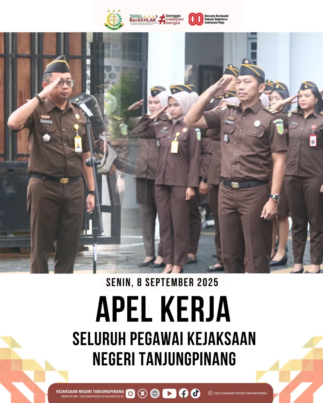 Apel Kerja Senin