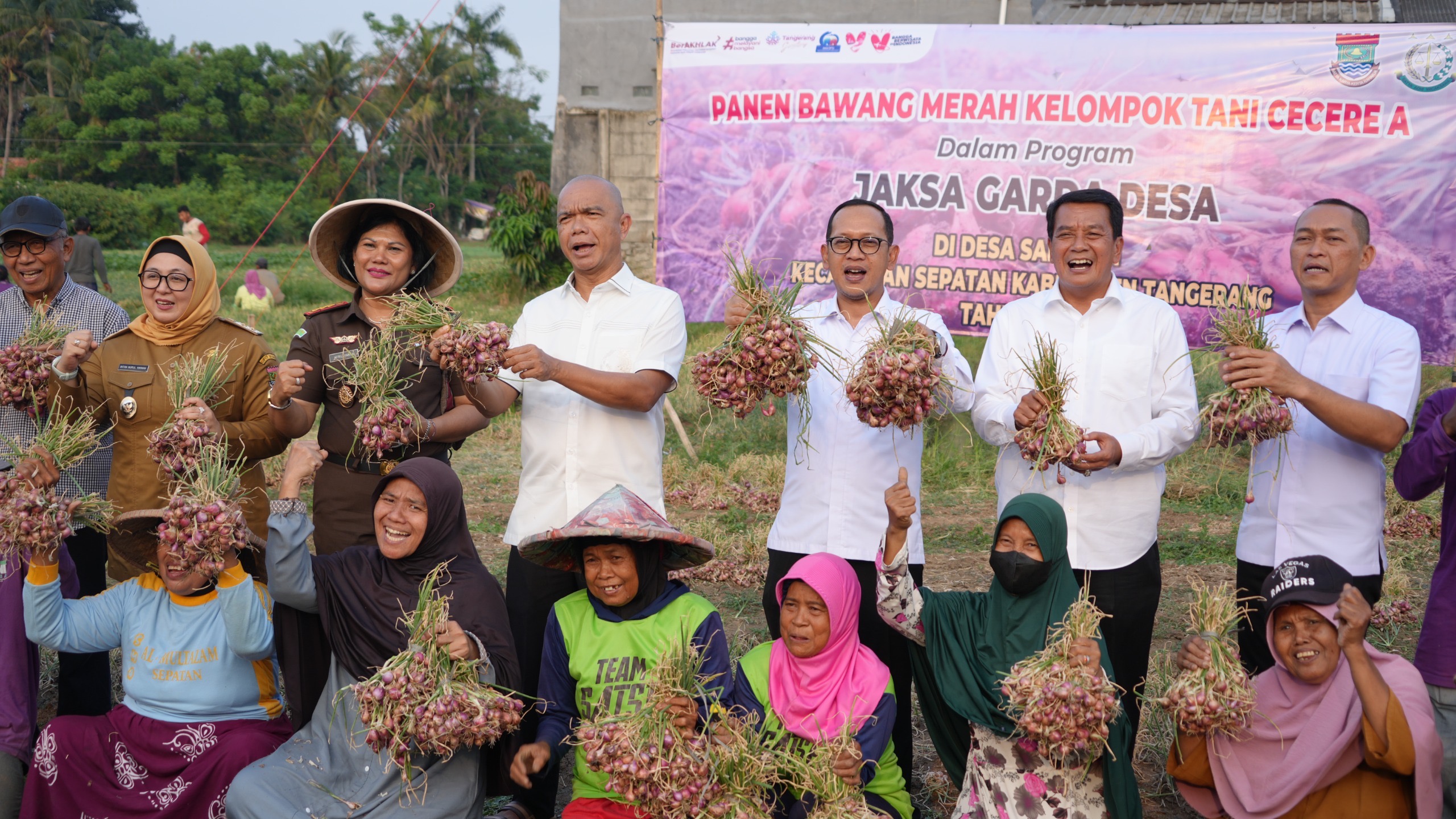 JAM-Intel Dukung Ketahanan Pangan  Lewat Panen Raya Bawang Merah di Tangerang
