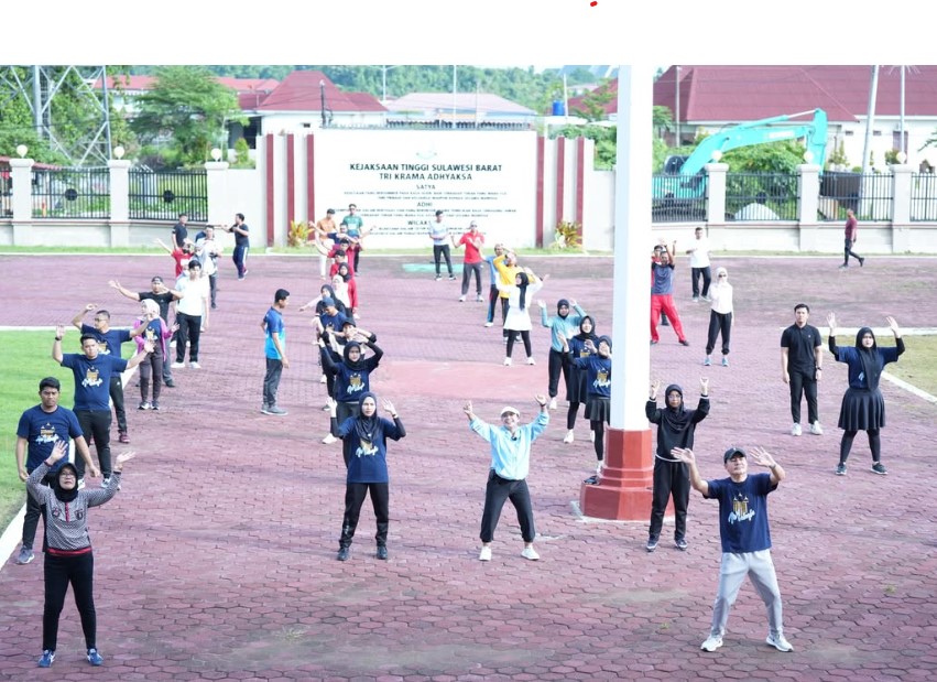 Olaraga tidak hanya membuat kita tetap sehat tetapi juga membersikan pikiran dan Menguatkan Hati