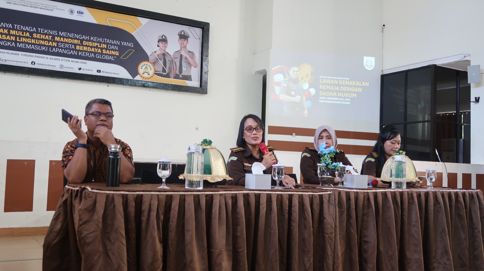 Kejati Sulsel Gelar Jaksa Masuk Sekolah Edukasi Siswa SMK Kehutanan Negeri Makassar Bahaya Narkotika