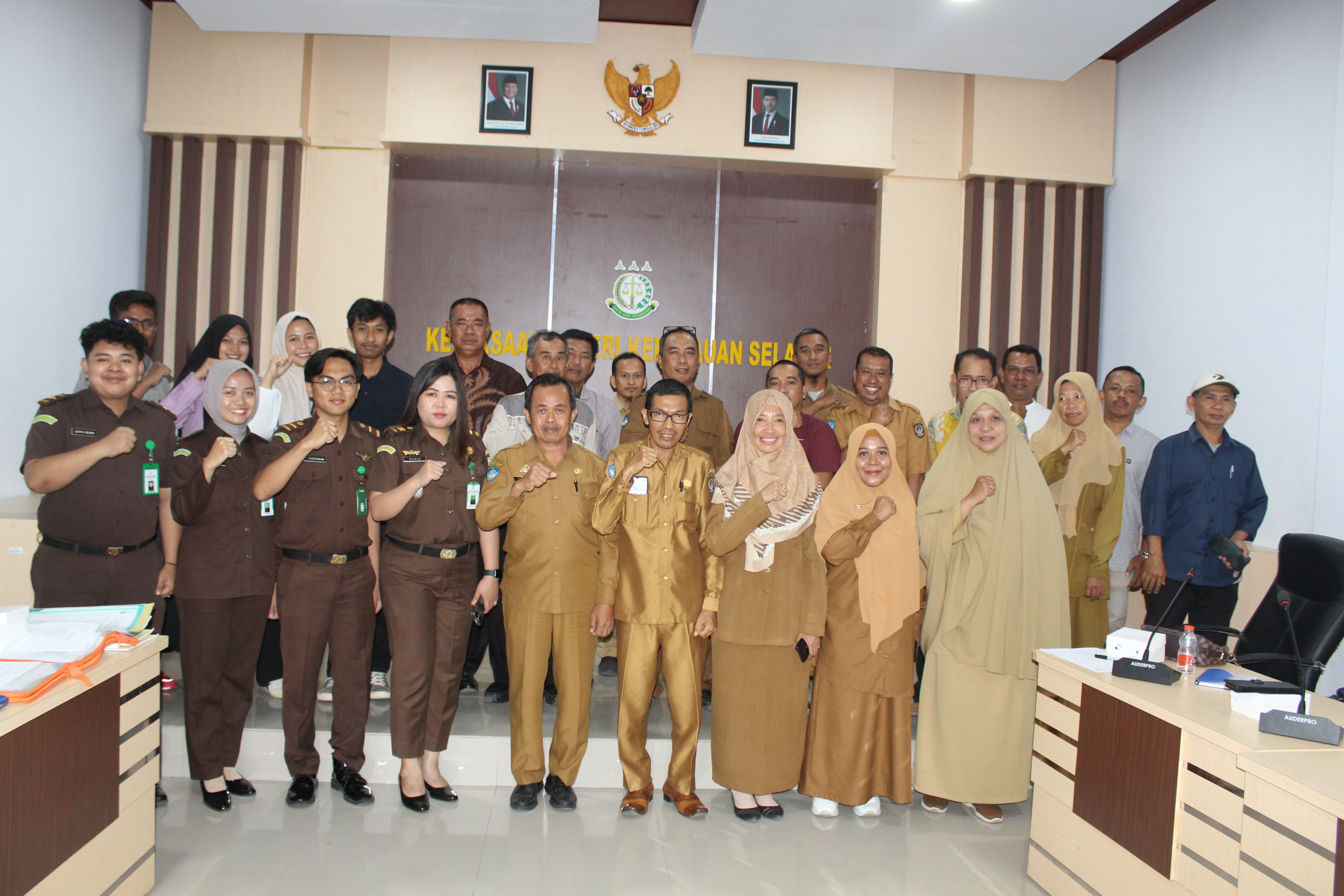 Bidang Intelijen Kejaksaan Negeri Kepulauan Selayar Menggelar Entry Meeting dan Penandatangan Pakta Integritas