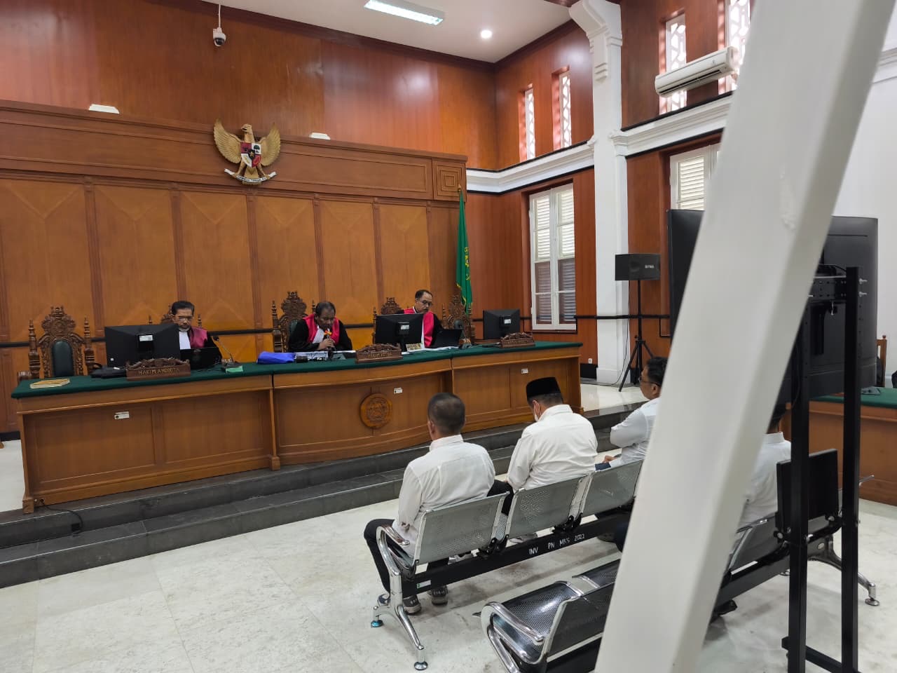 Di Bawah Tuntutan JPU Kejati Sulsel 4 Terdakwa Korupsi Bansos Covid-19 Makassar Divonis Penjara hingga 4 Tahun