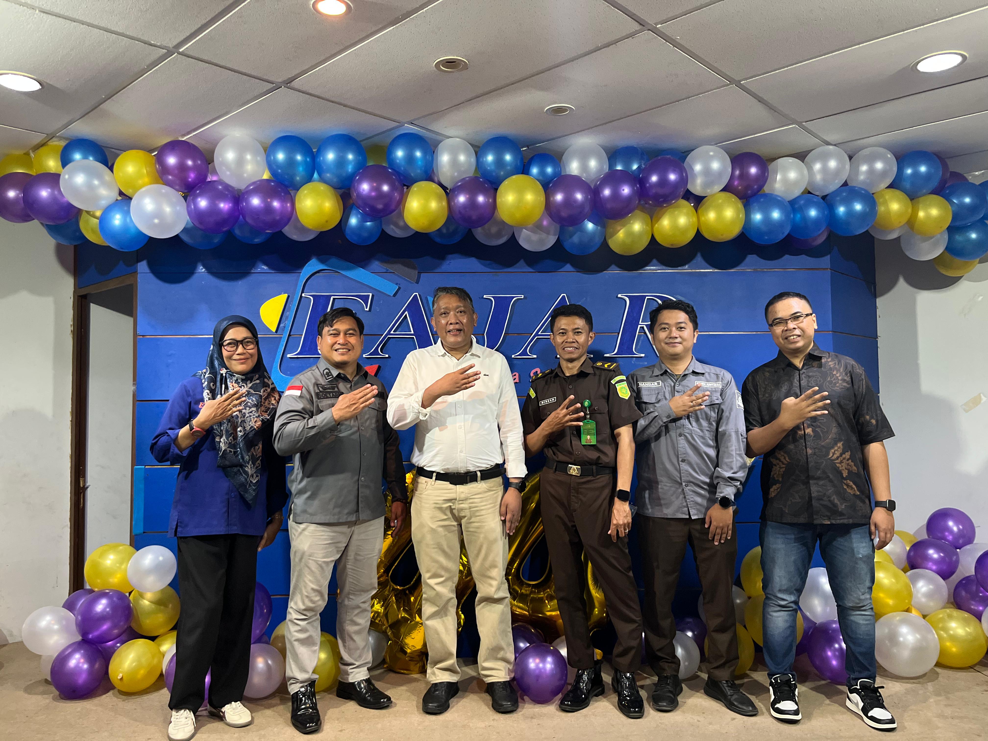 Pererat Sinergi dengan Media Massa Kasipenkum Kejati Sulsel Sampaikan Selamat Hari Jadi ke-44 Harian Fajar