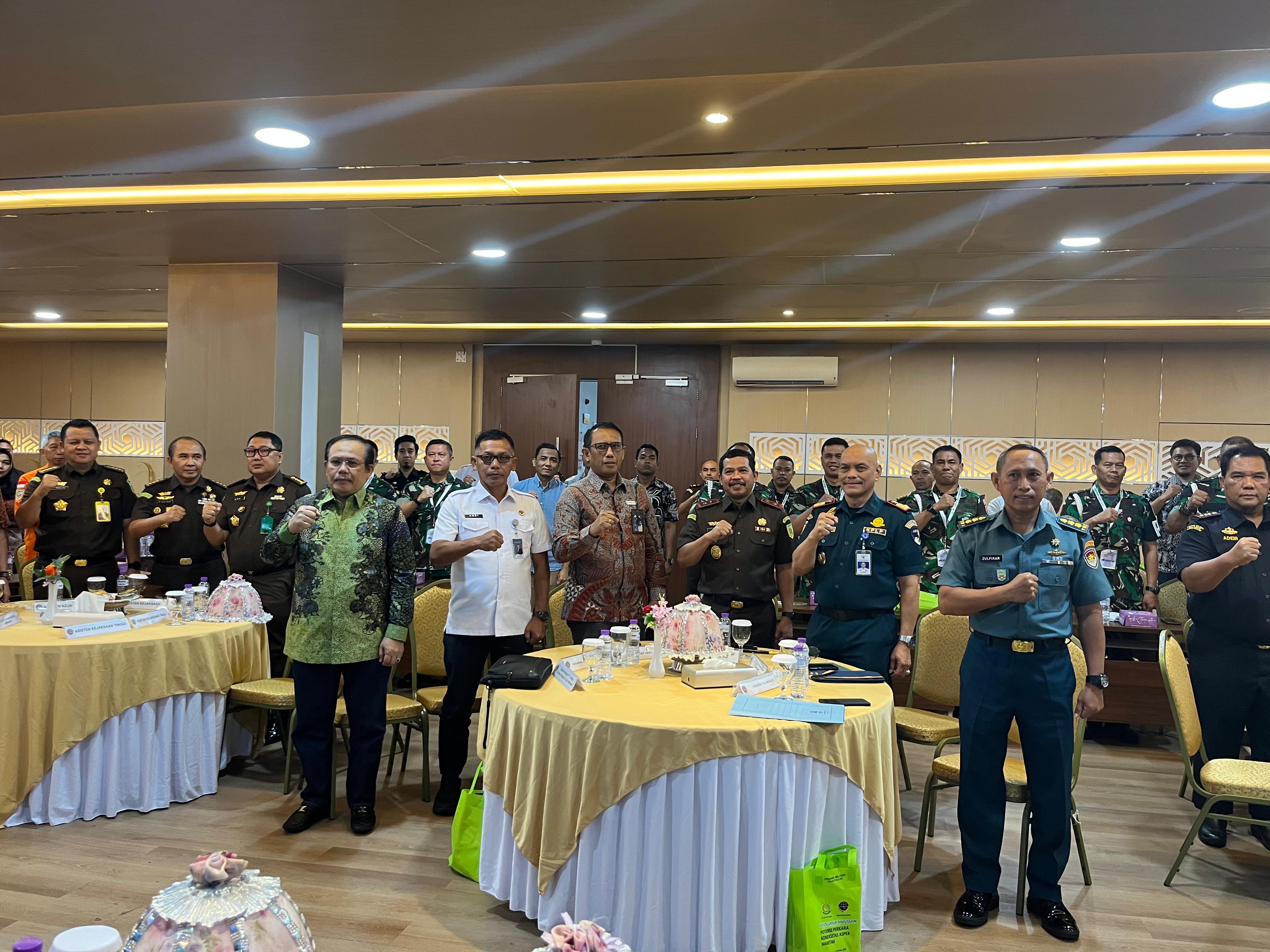 FGD Penanganan Perkara Koneksitas Aspek Maritim Kajati Sulsel Agus Salim Tekankan Sinergi dan Kolaborasi