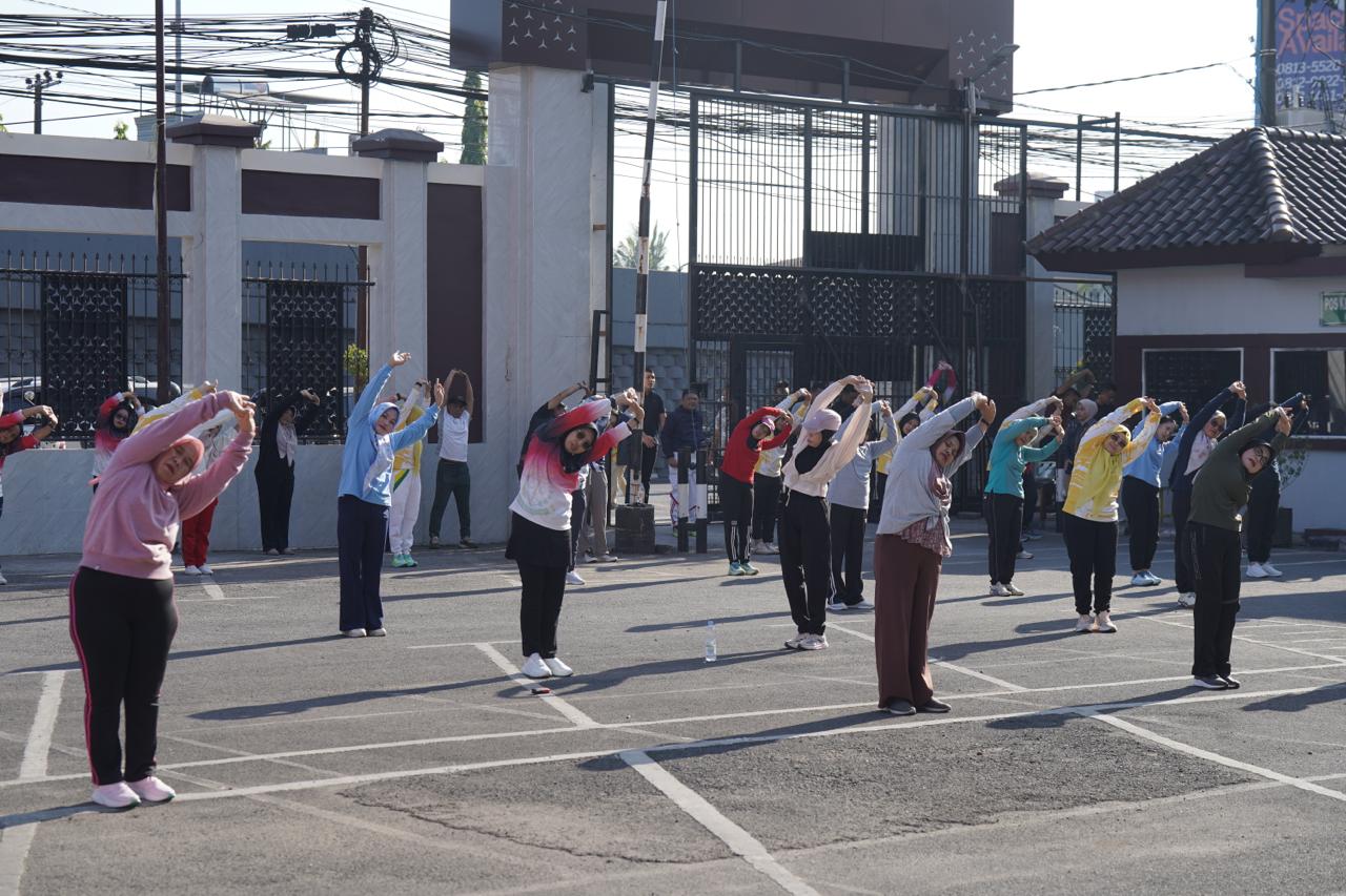 Kejati Sulsel Gelar Senam Pagi Tingkatkan Kebugaran dan Soliditas Pegawai